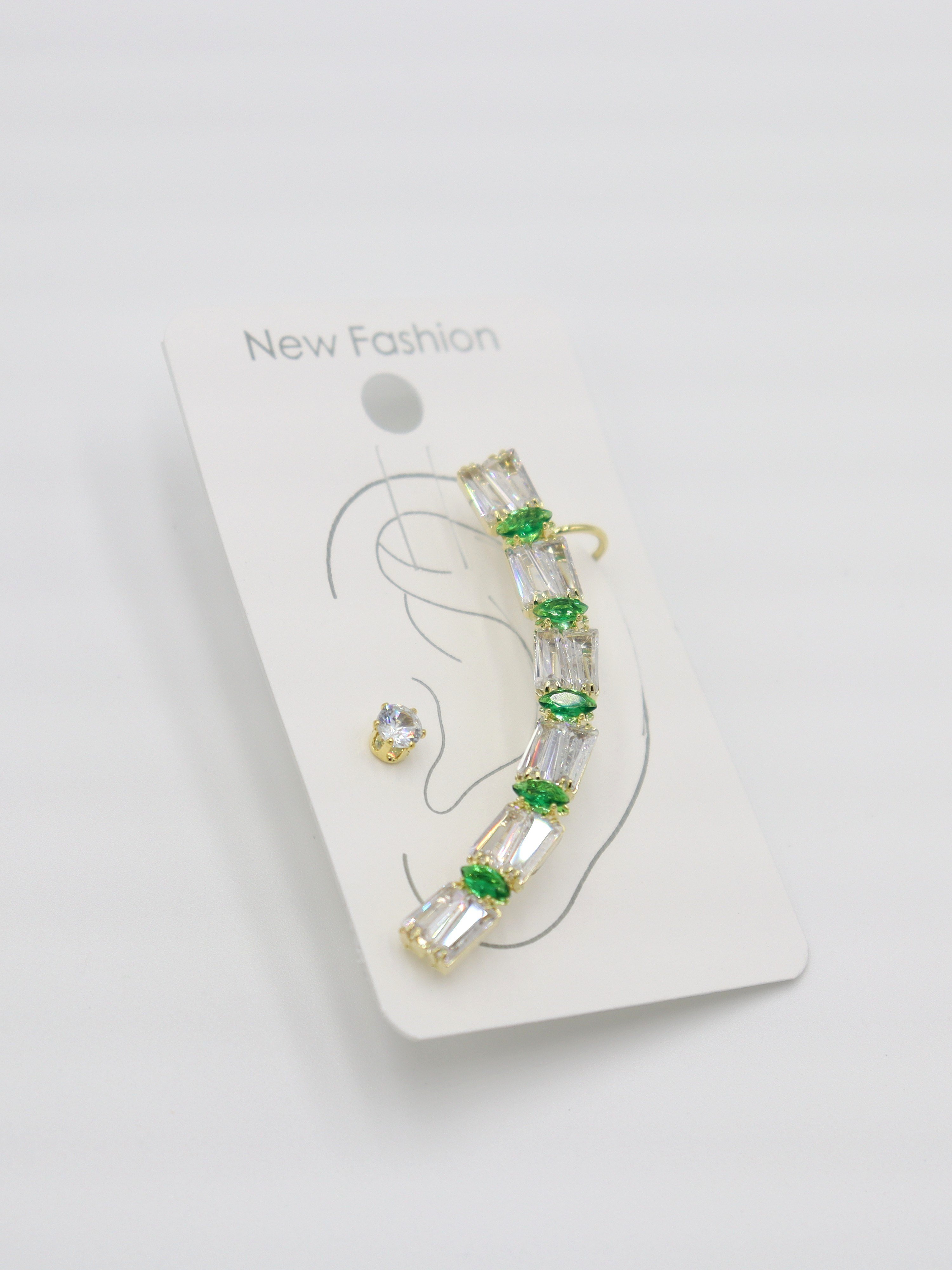 EARCUFF