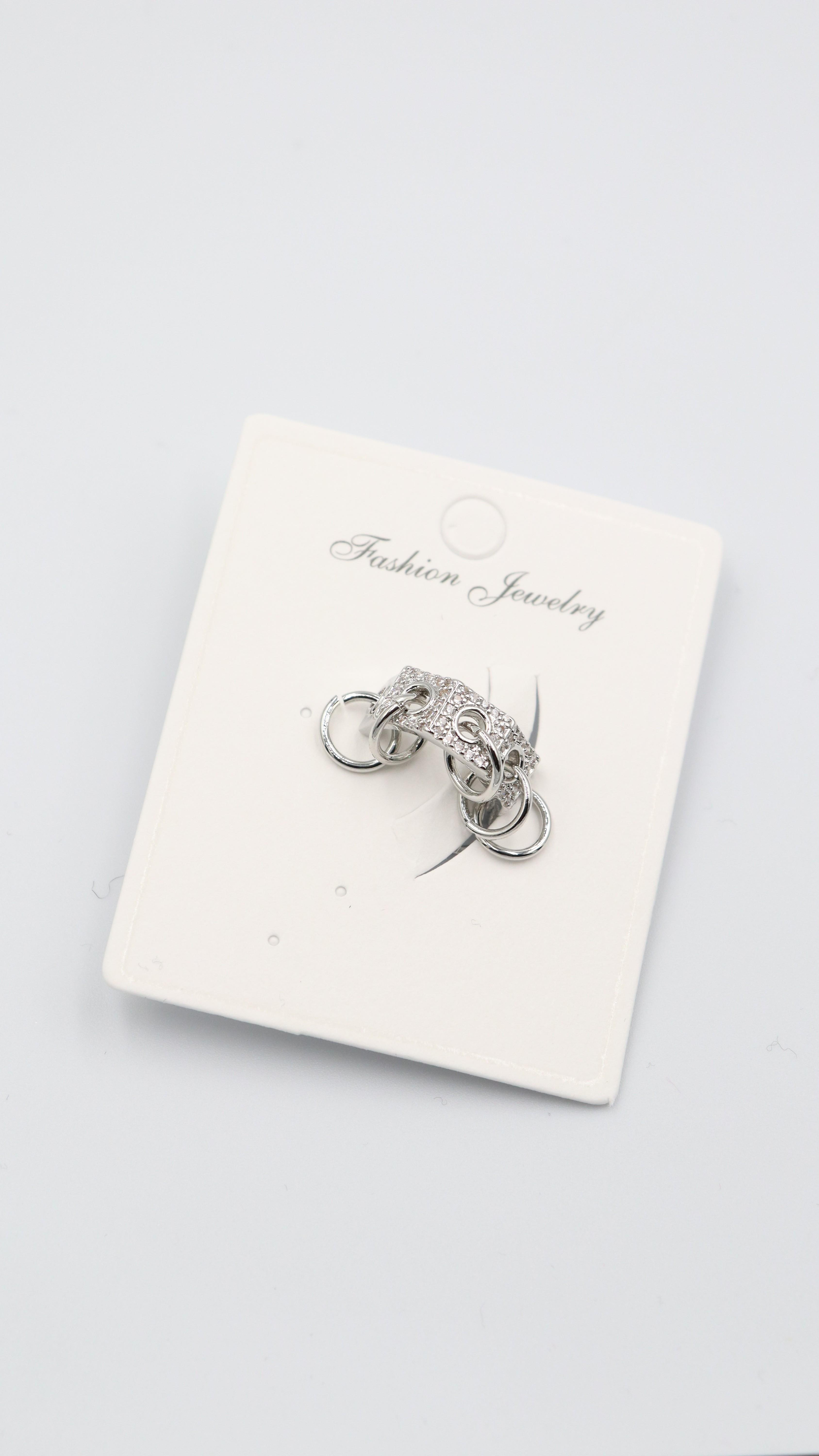 EARCUFF