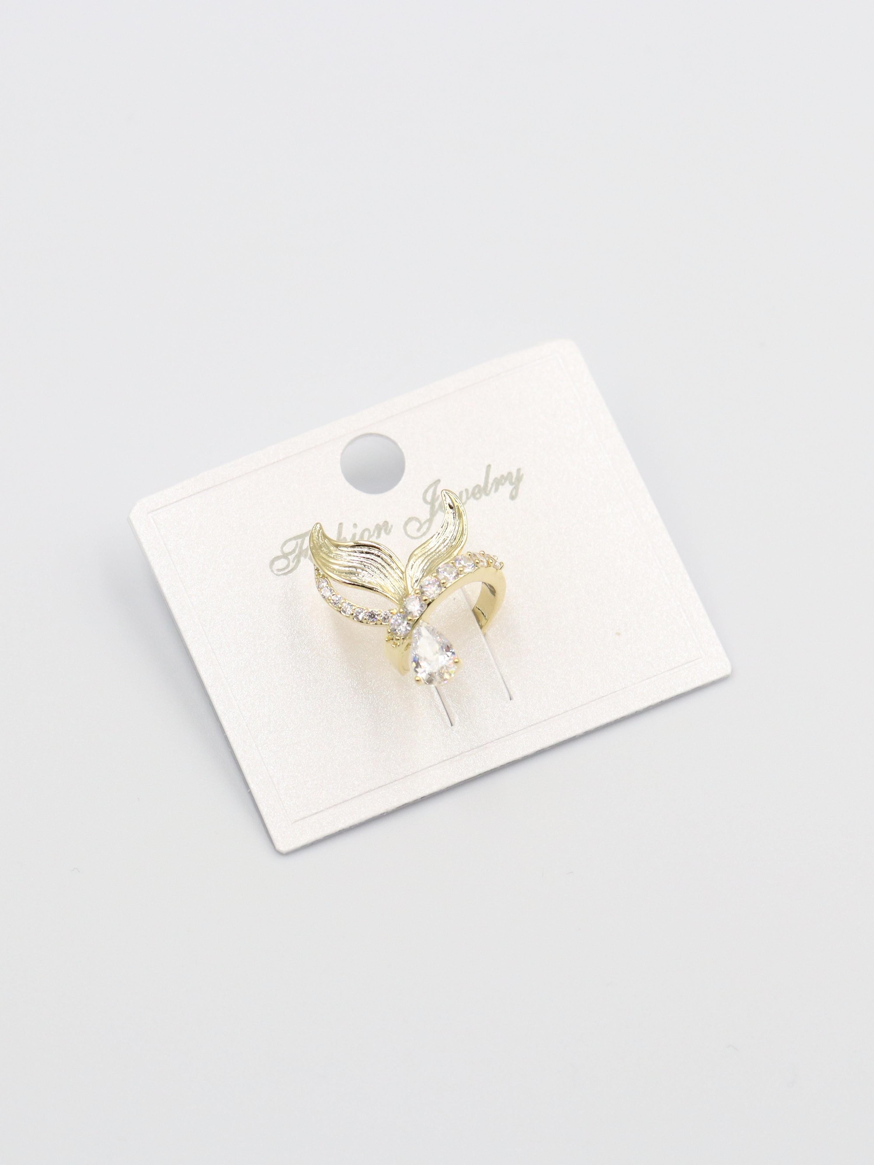 EARCUFF