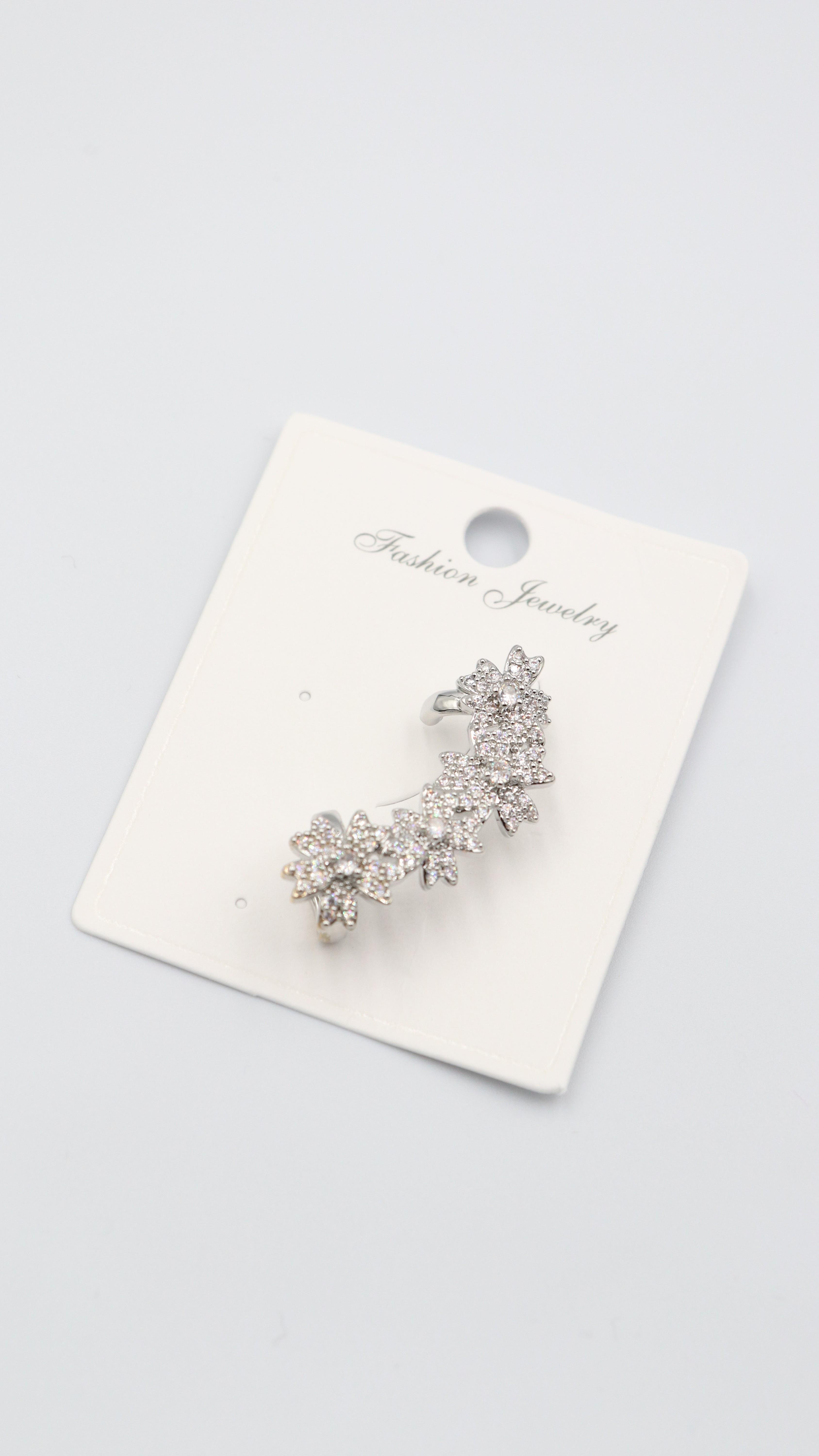 EARCUFF