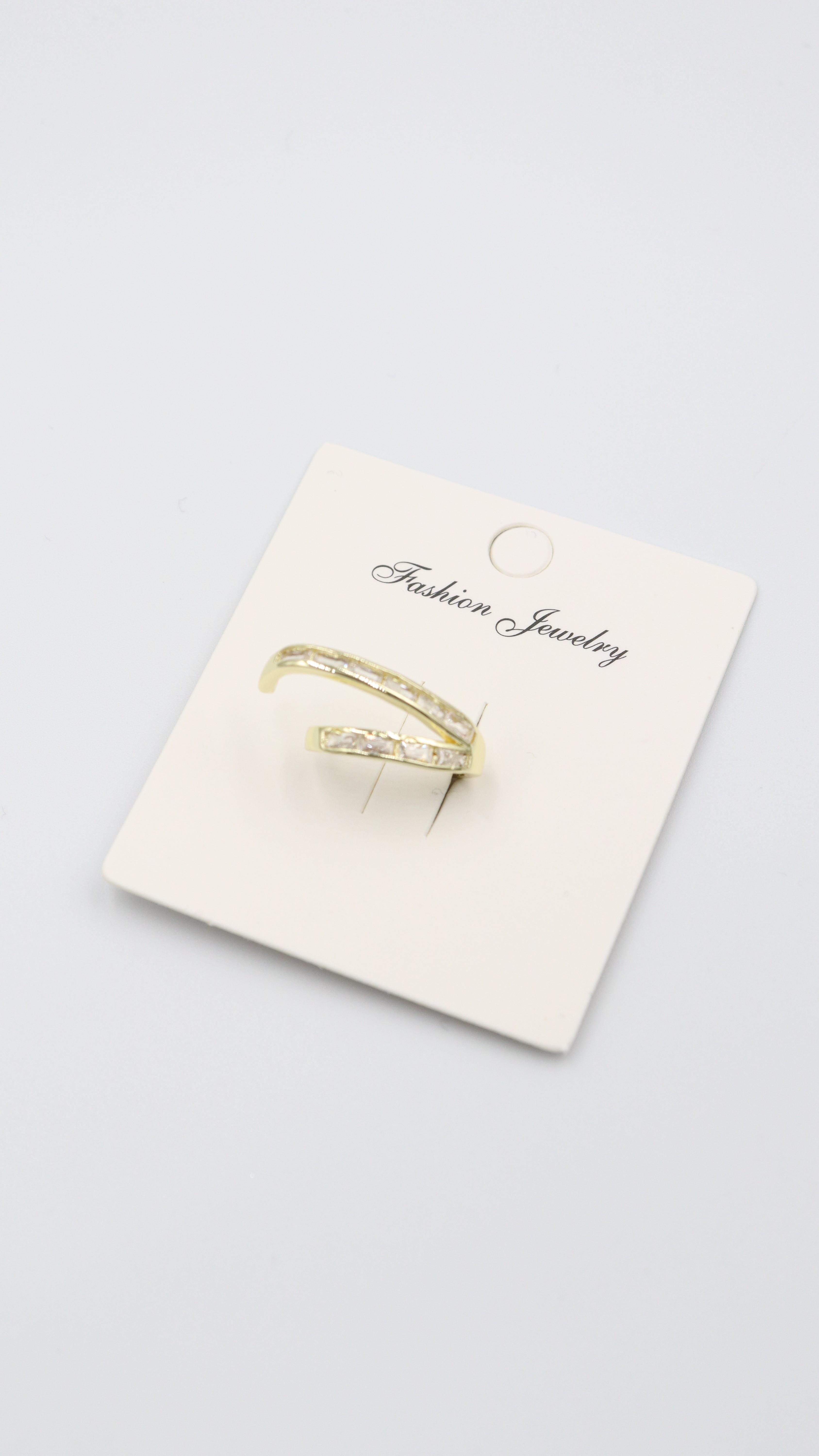 EARCUFF