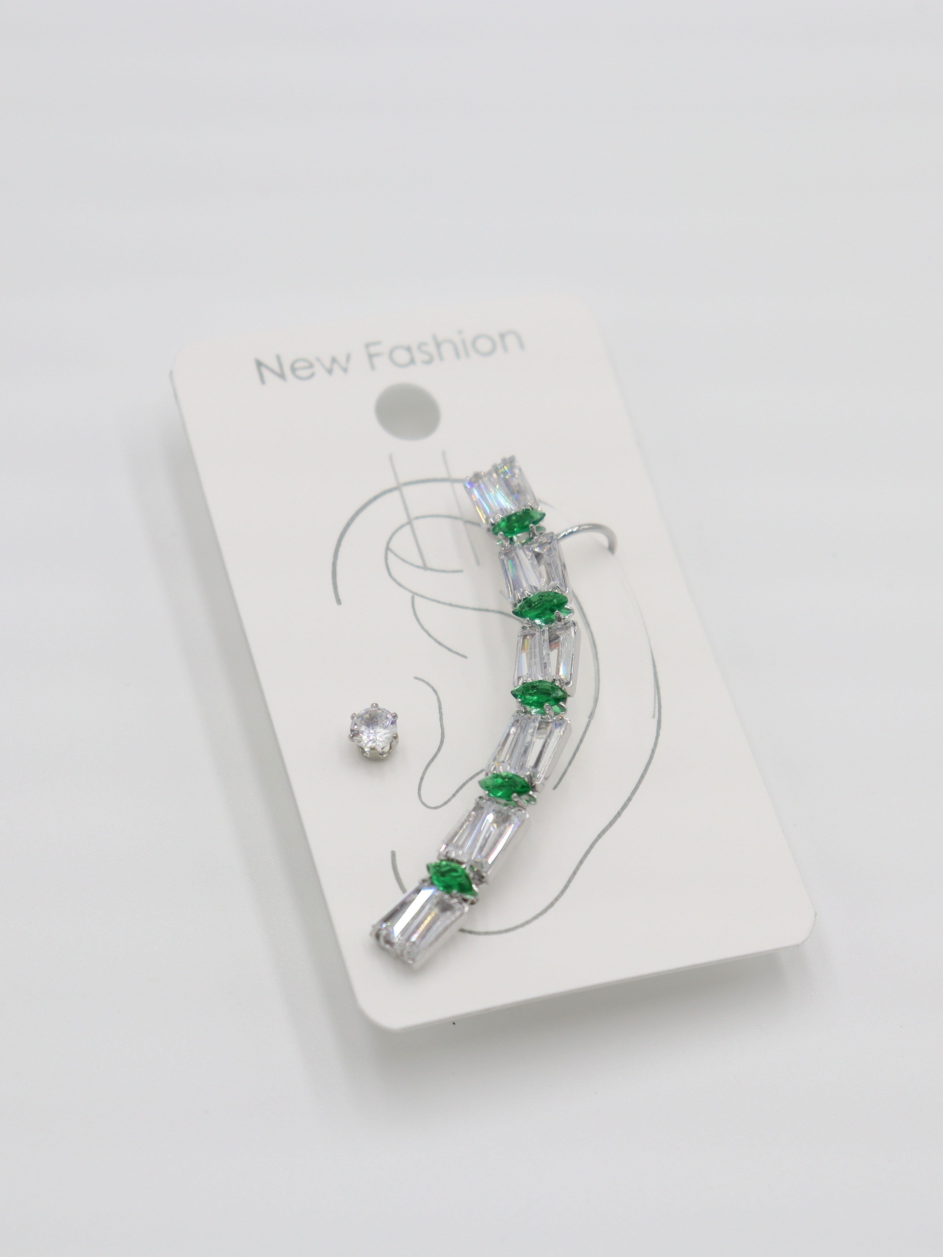 EARCUFF