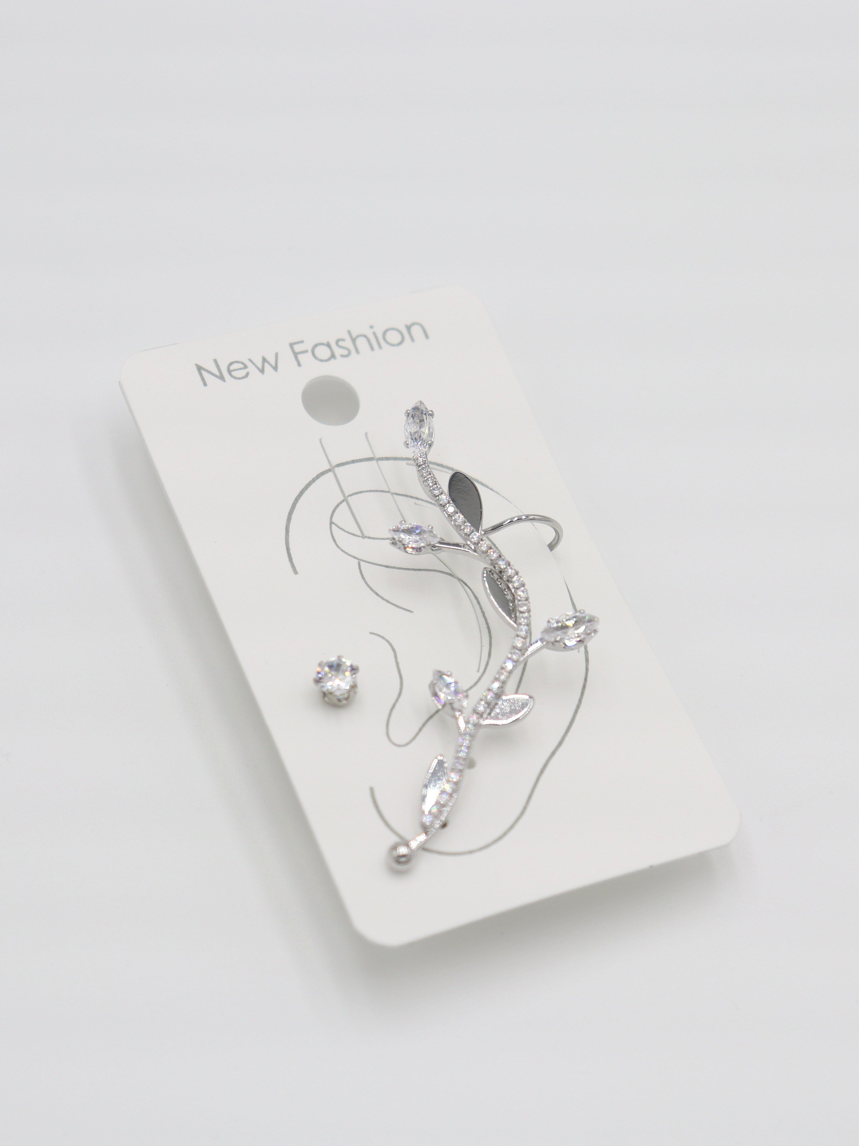 EARCUFF