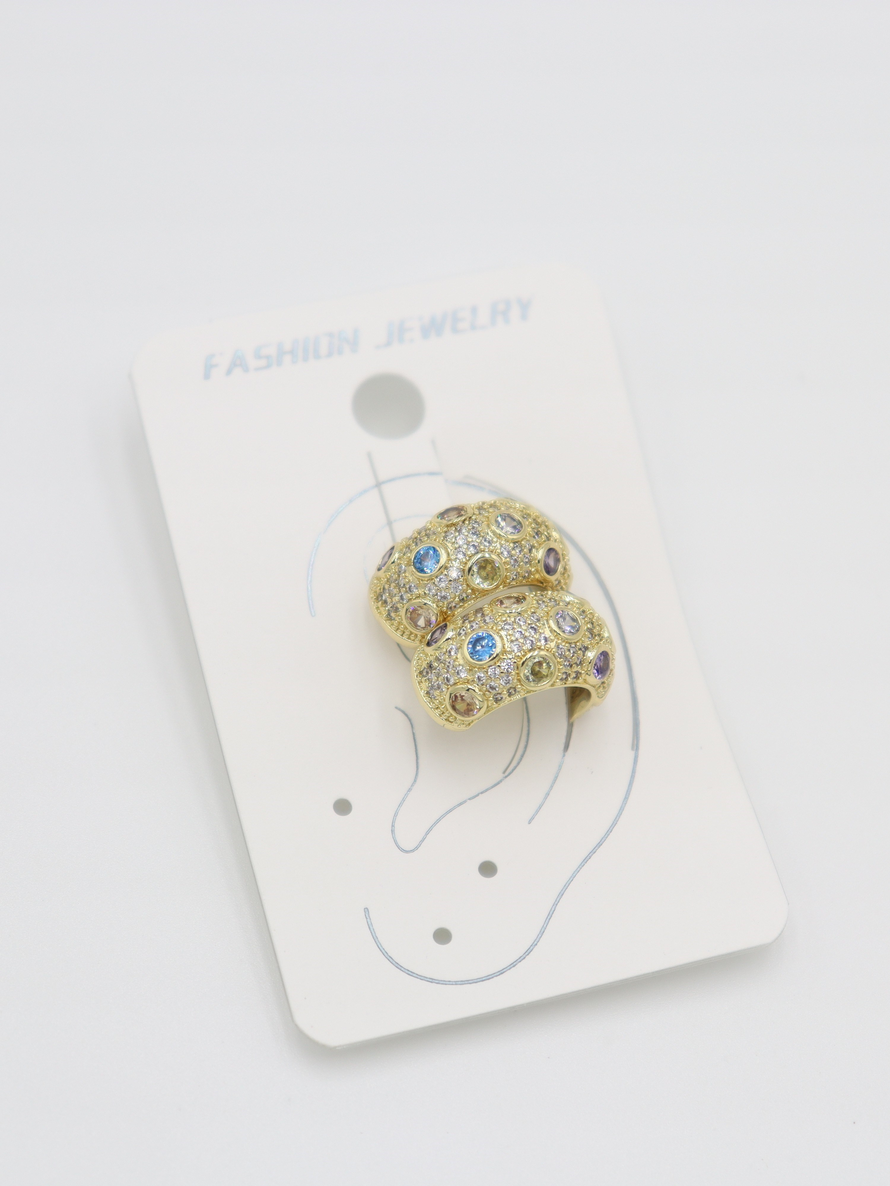 EARCUFF