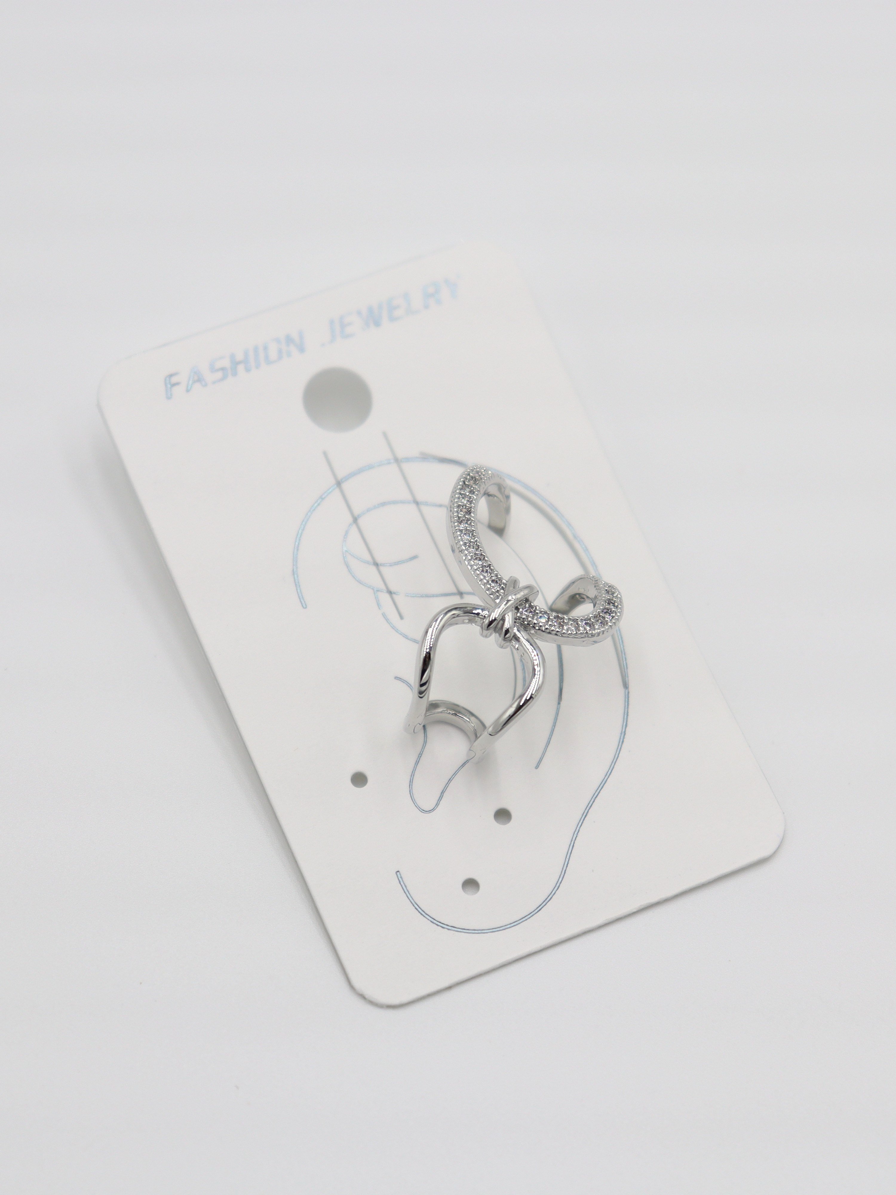 EARCUFF