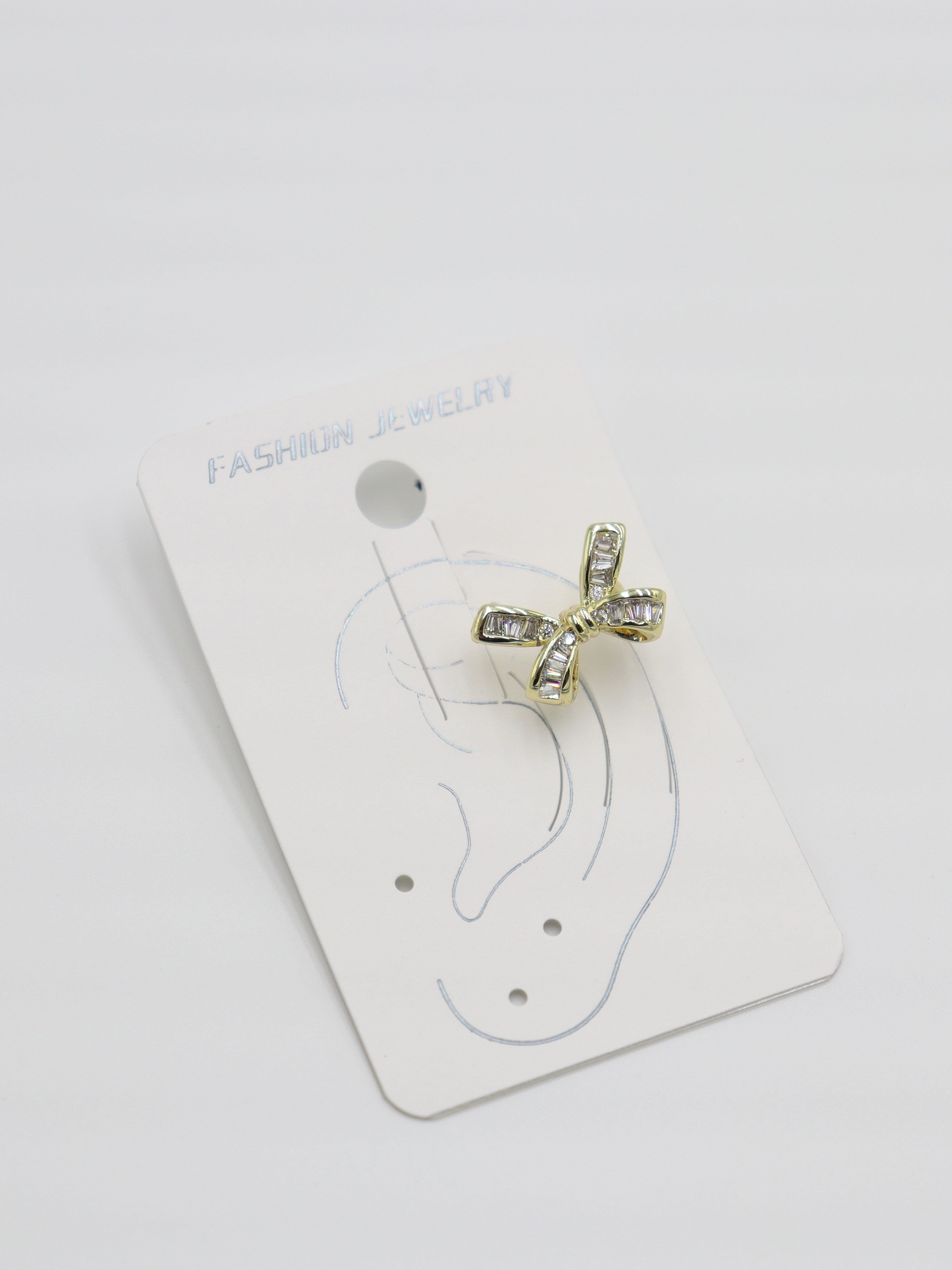 EARCUFF