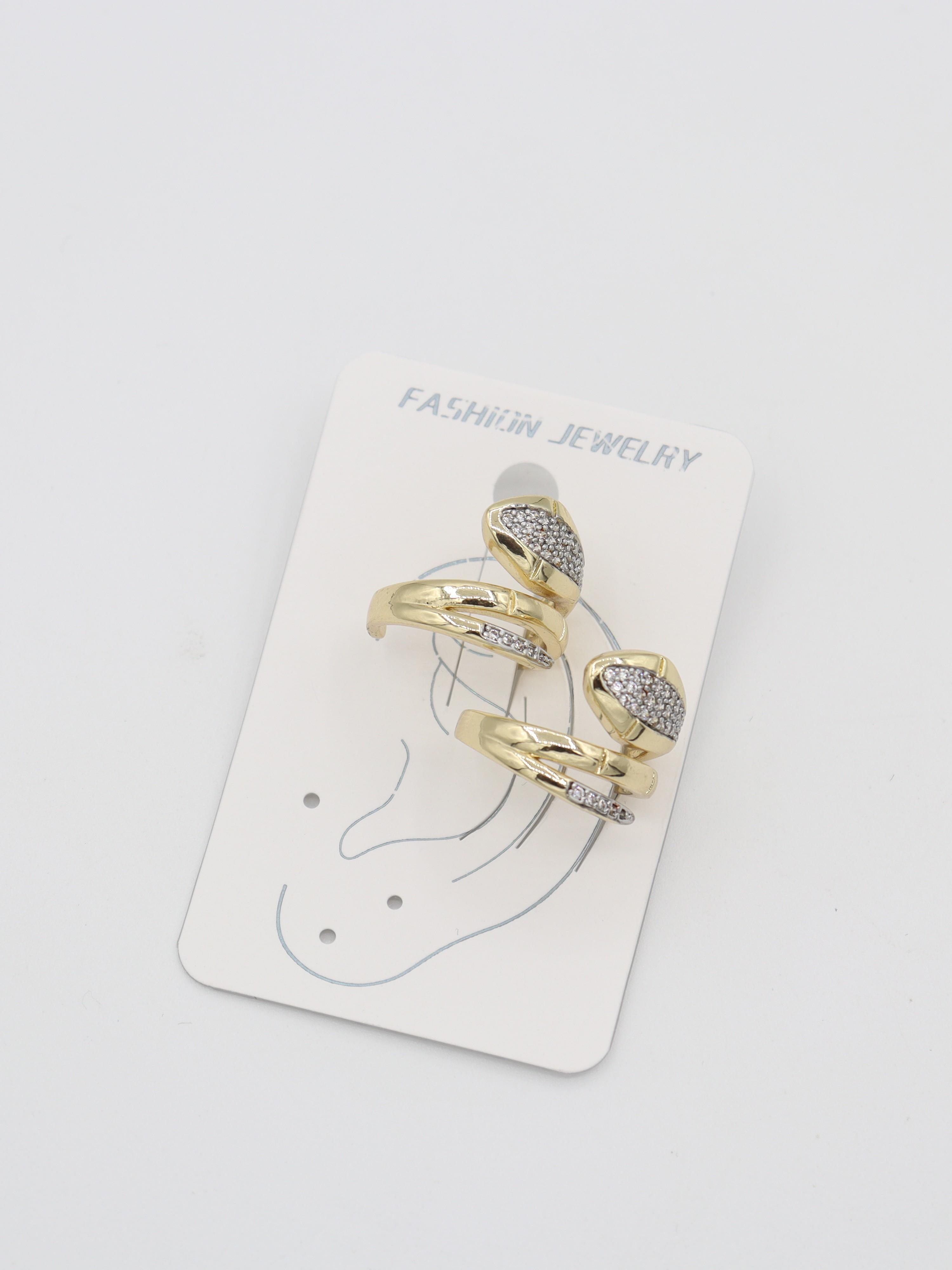EARCUFF