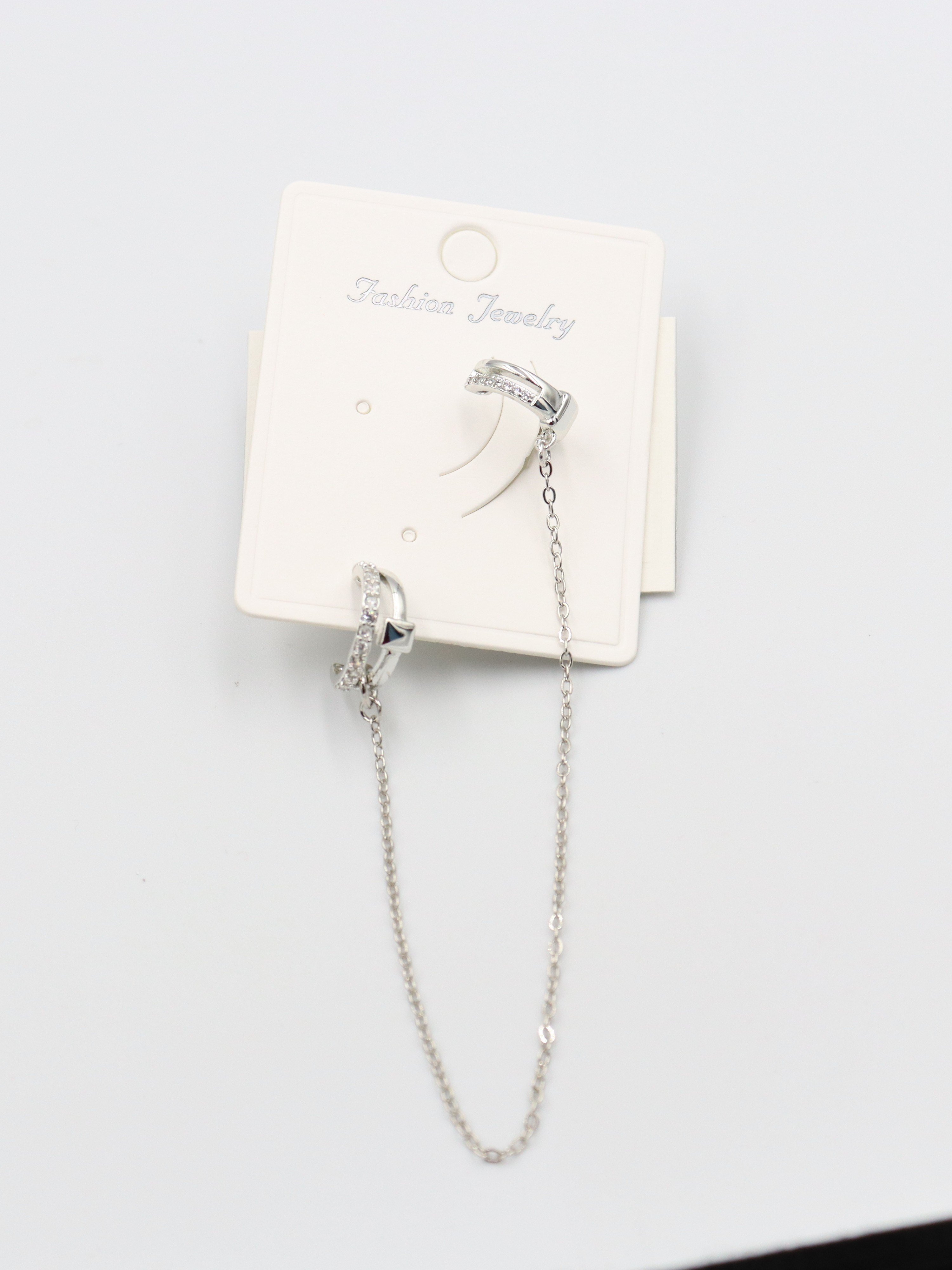 EARCUFF