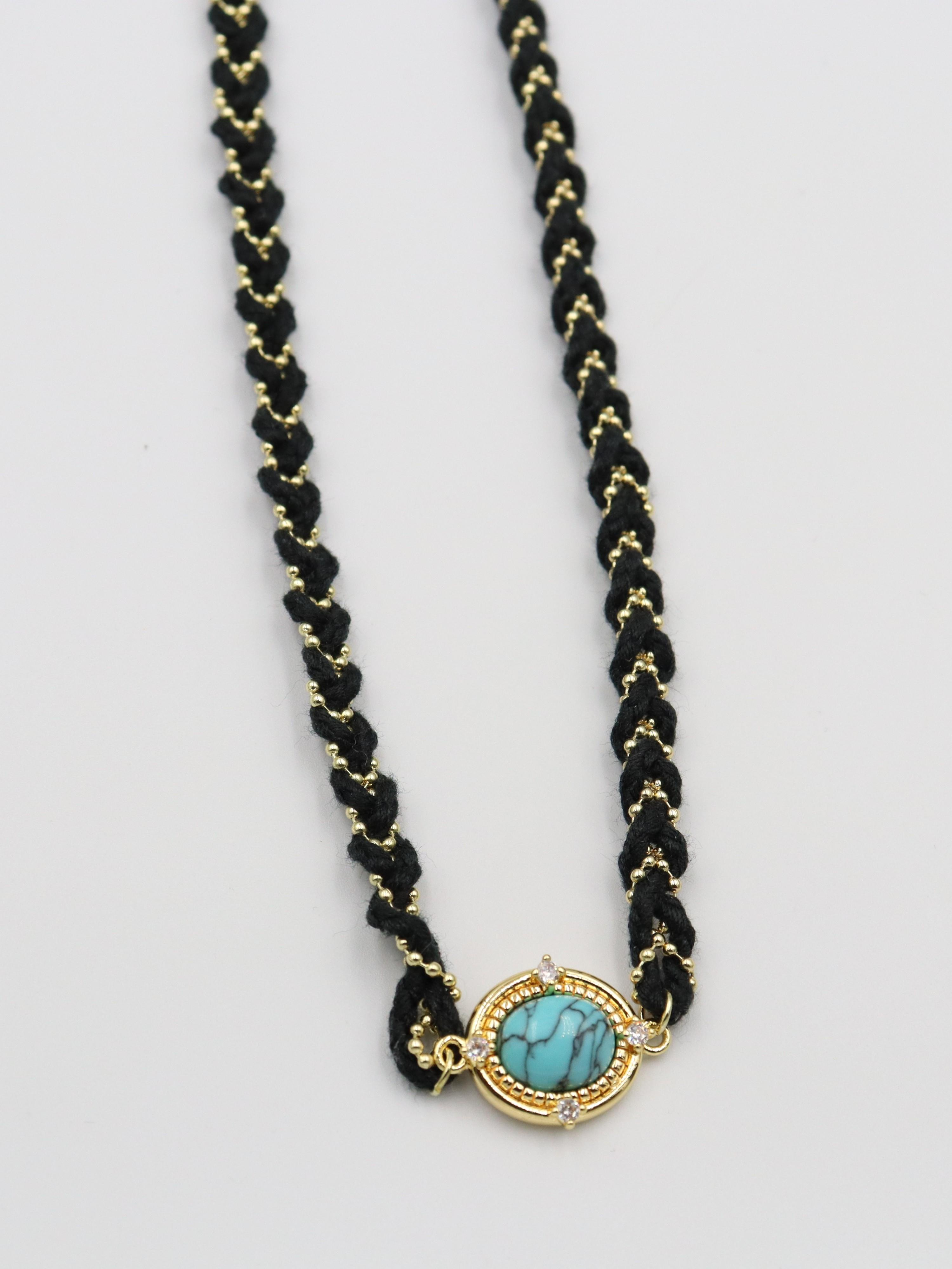İPLİ BİLEKLİK