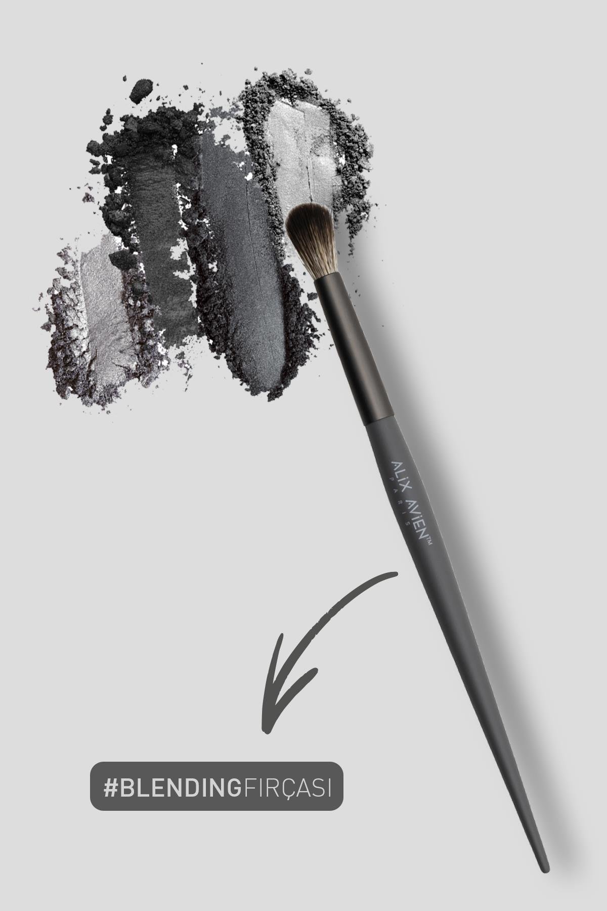 alix-avien-blending-brush-9ffeb8.jpg