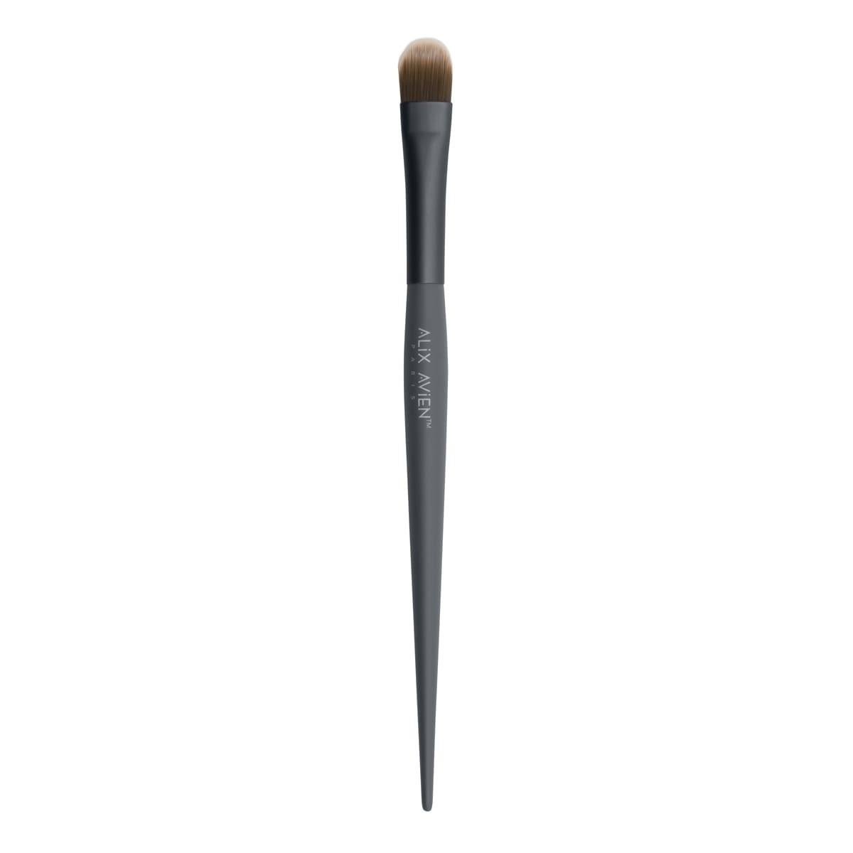 alix-avien-concealer-brush-8dd5-4.jpg