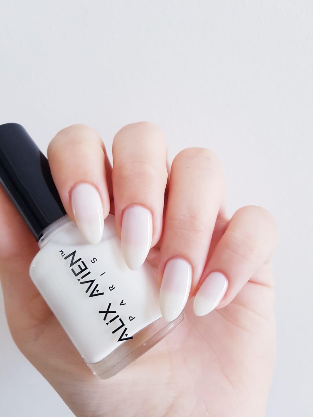 alix-avien-nail-lacquer-03-e003ca.jpg