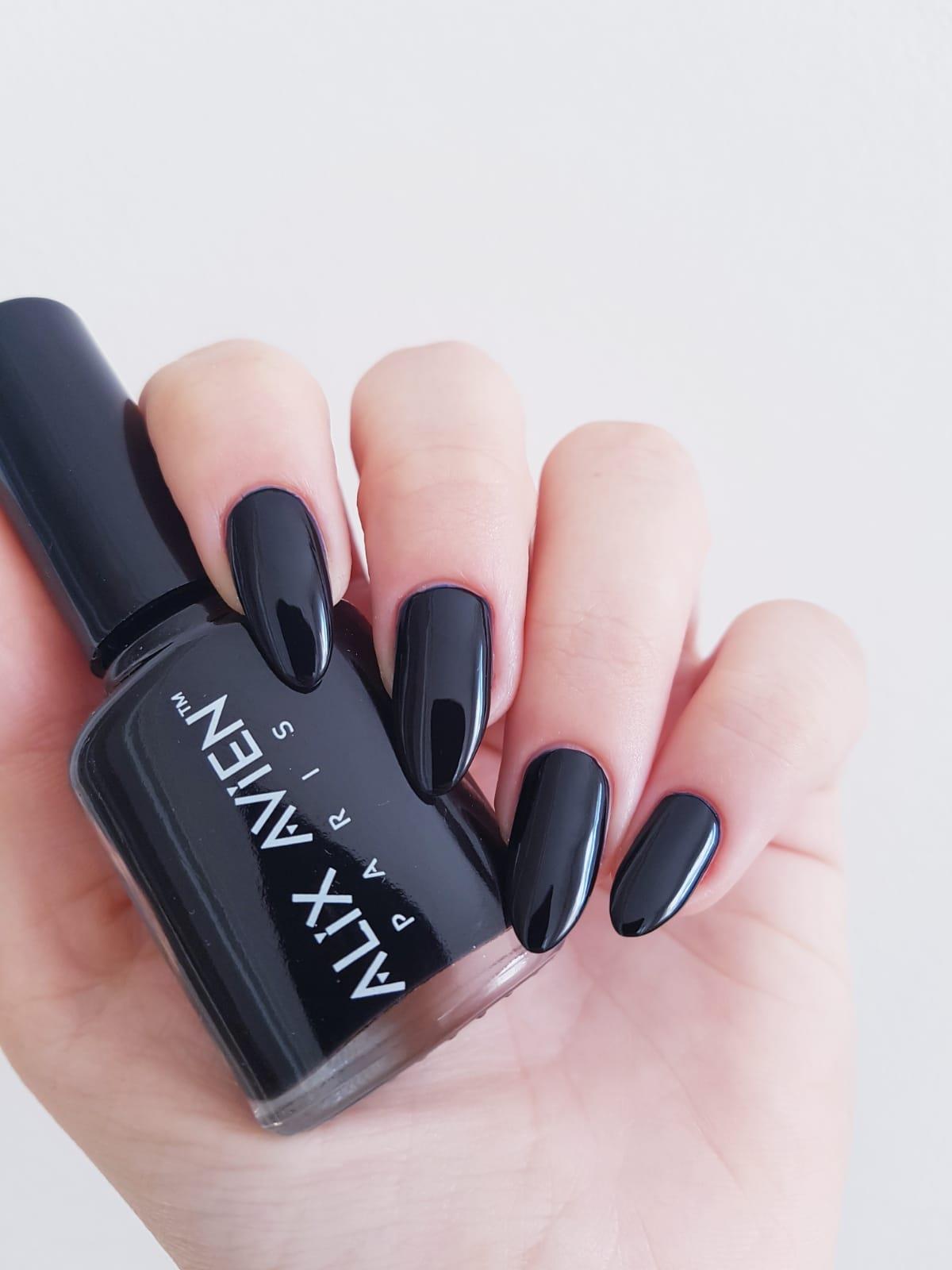 alix-avien-nail-lacquer-27-2-3dcf.jpg