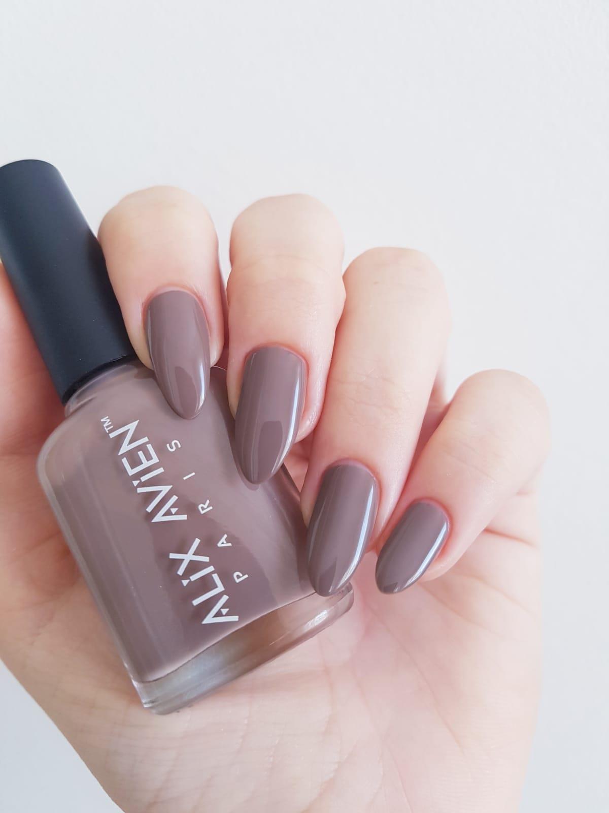 alix-avien-nail-lacquer-89-a-46ef.jpg