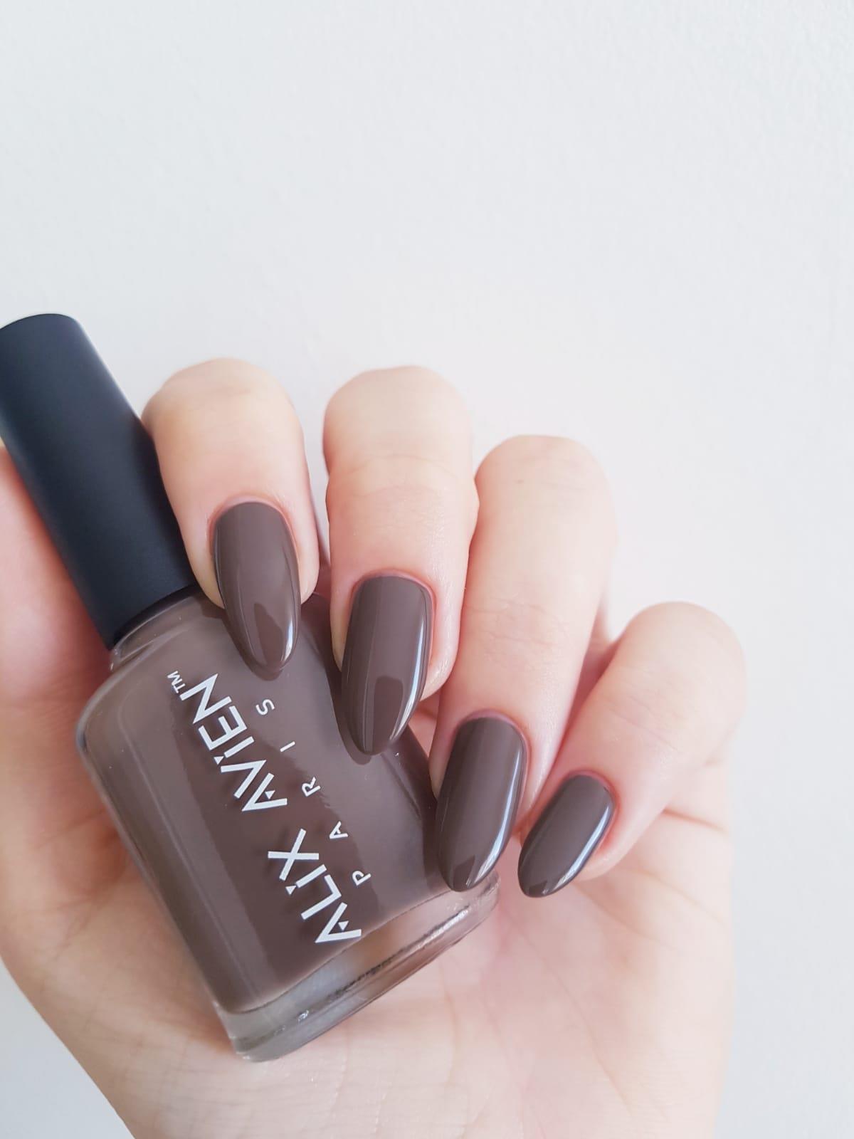 alix-avien-nail-lacquer-91-4ba5a9.jpg