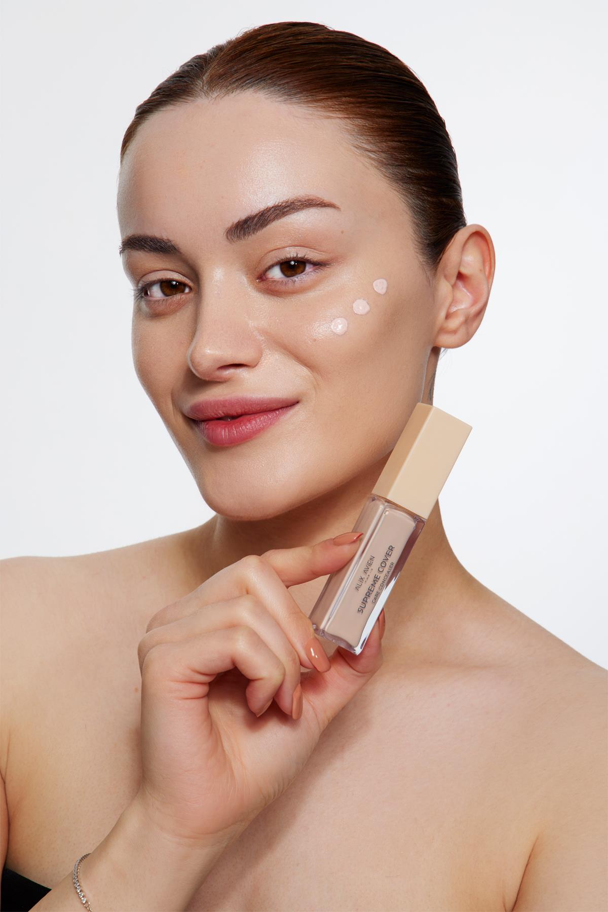 Kalıcı,Nemlendirici,Hücre Onarıcı Leke Karşıtı Kapatıcı - Supreme Cover Concealer 904 Pale Peach