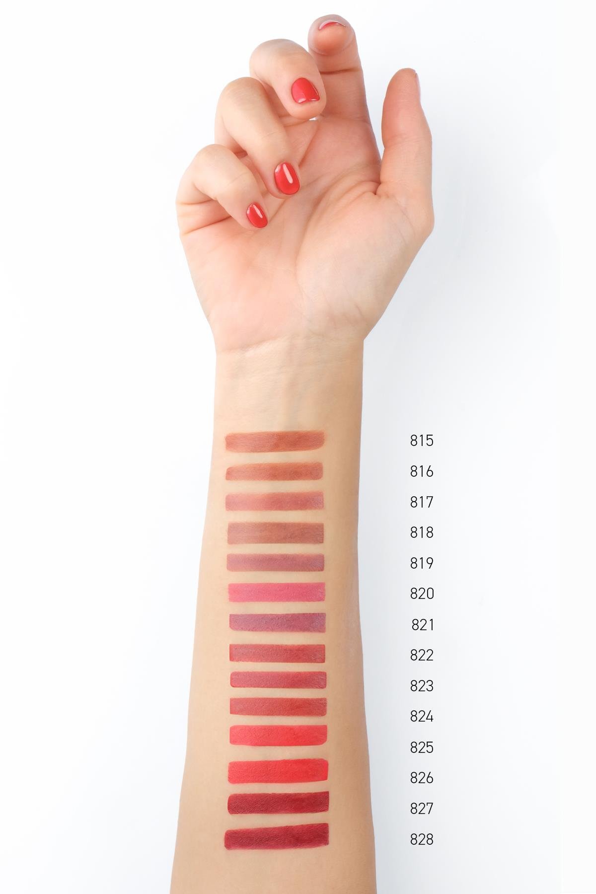 Uzun Süre Kalıcı Nemlendirici Pürüzsüz Etkili Yarı Mat Ruj -Satin Touch Lipstick 823 Bright Burgundy