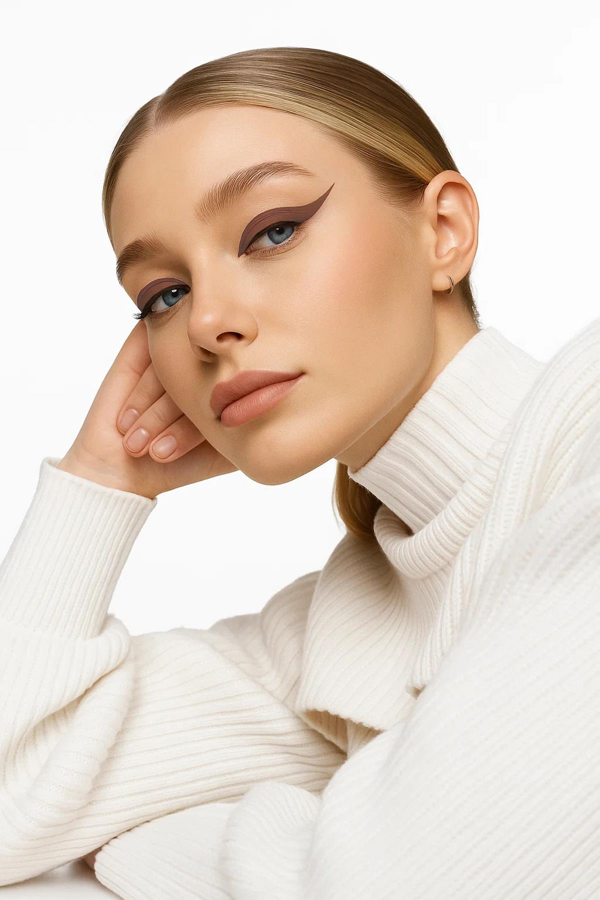 Yüksek Pigmentli Suya Dayanıklı Uzun Süre Kalıcı Mat Jel Eyeliner -Intense Gel Liner 03 Russet Brown