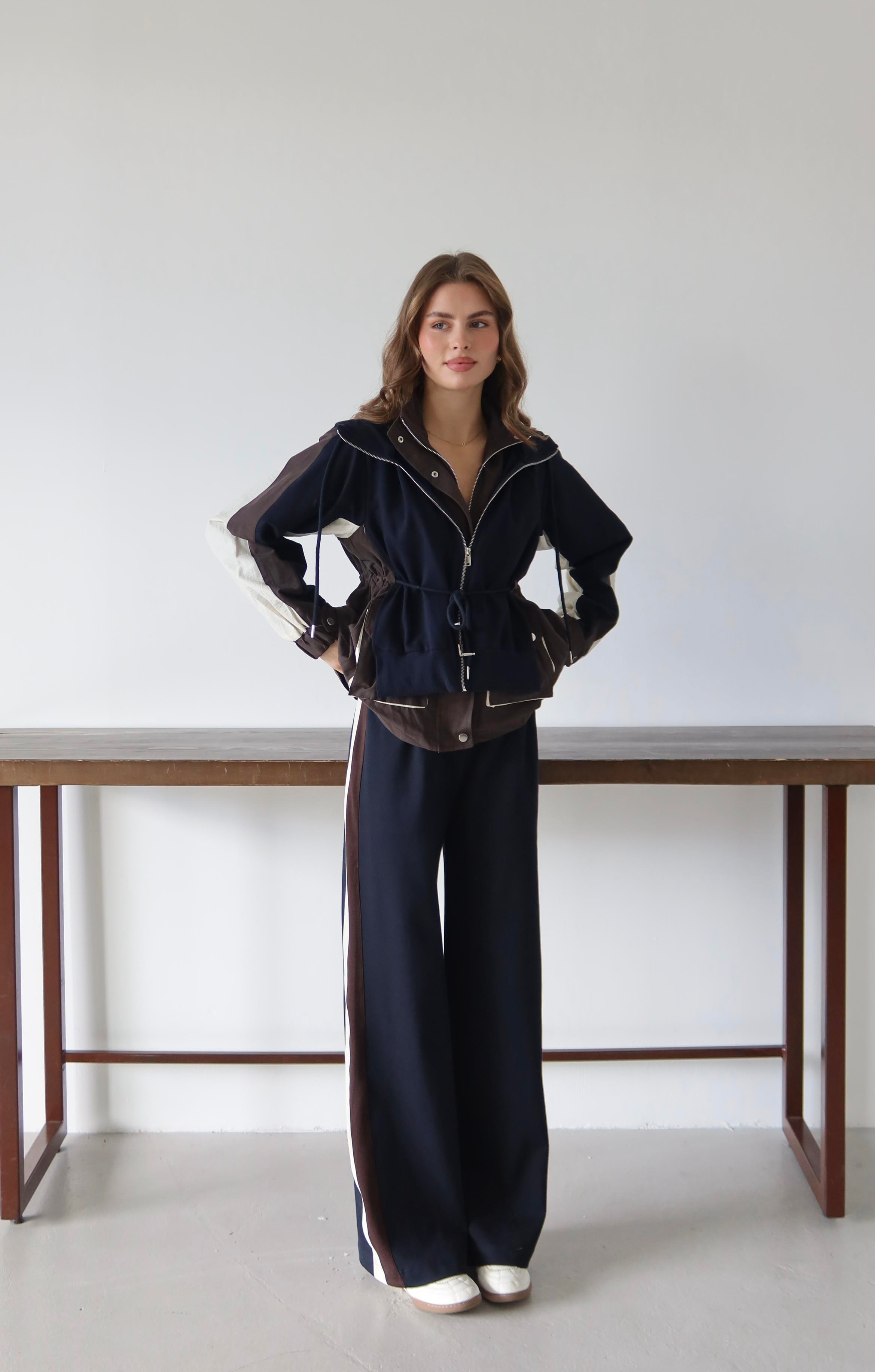 Casual Fit Şeritli Eşofman Takımı