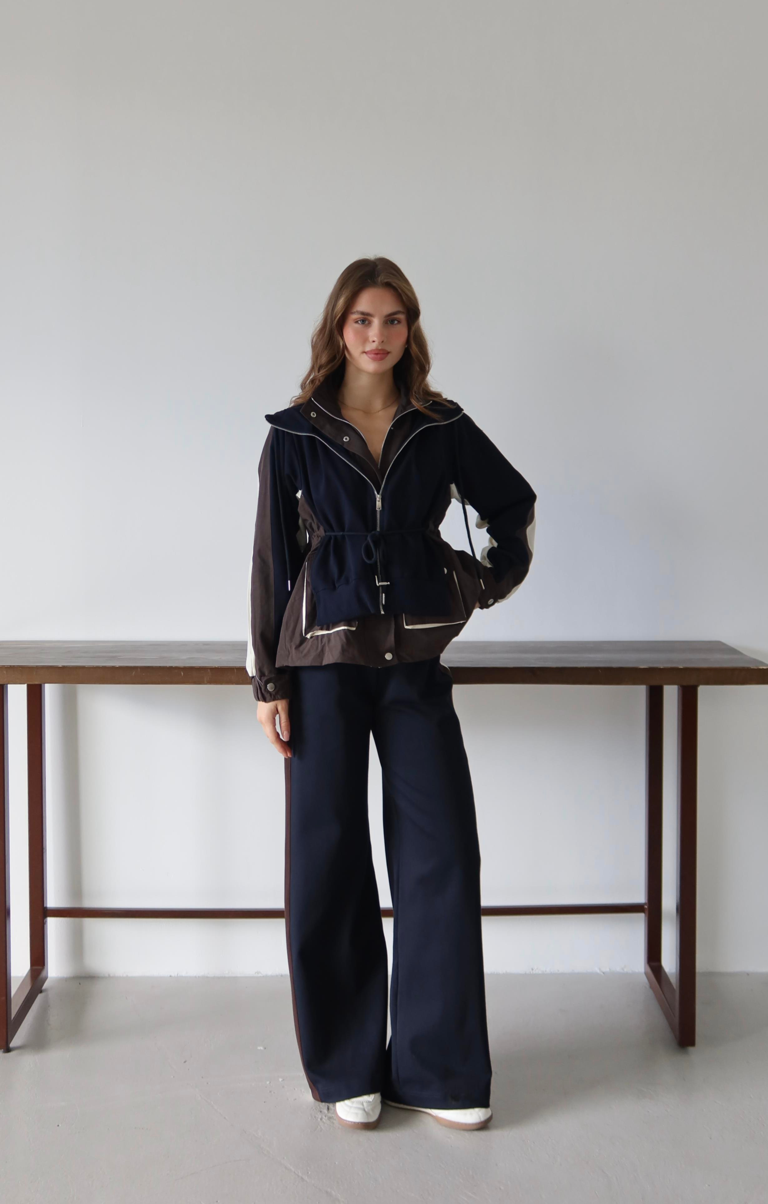 Casual Fit Şeritli Eşofman Takımı