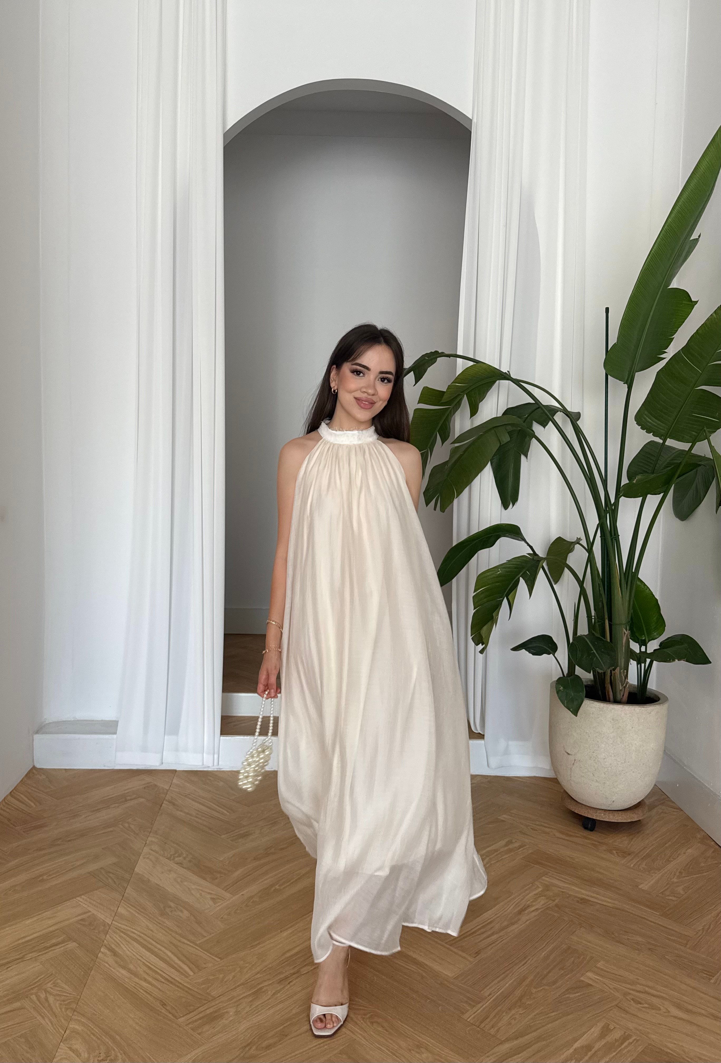Halter Yaka Oversize Maxi Elbise