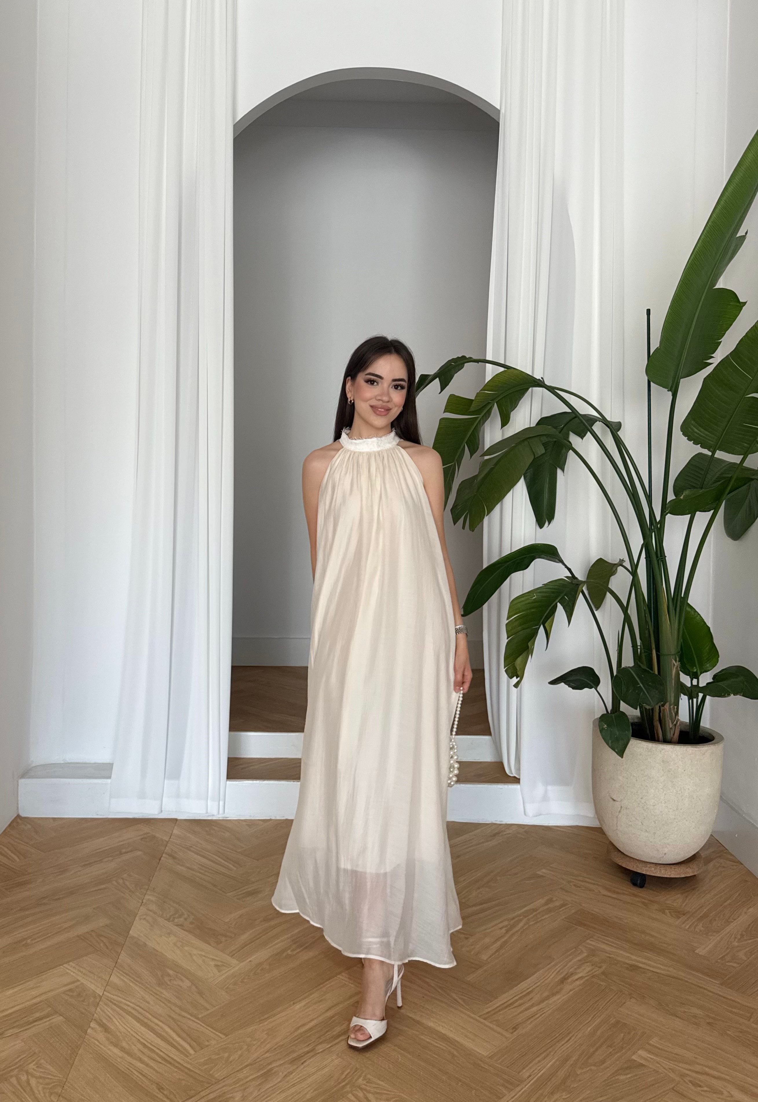 Halter Yaka Oversize Maxi Elbise