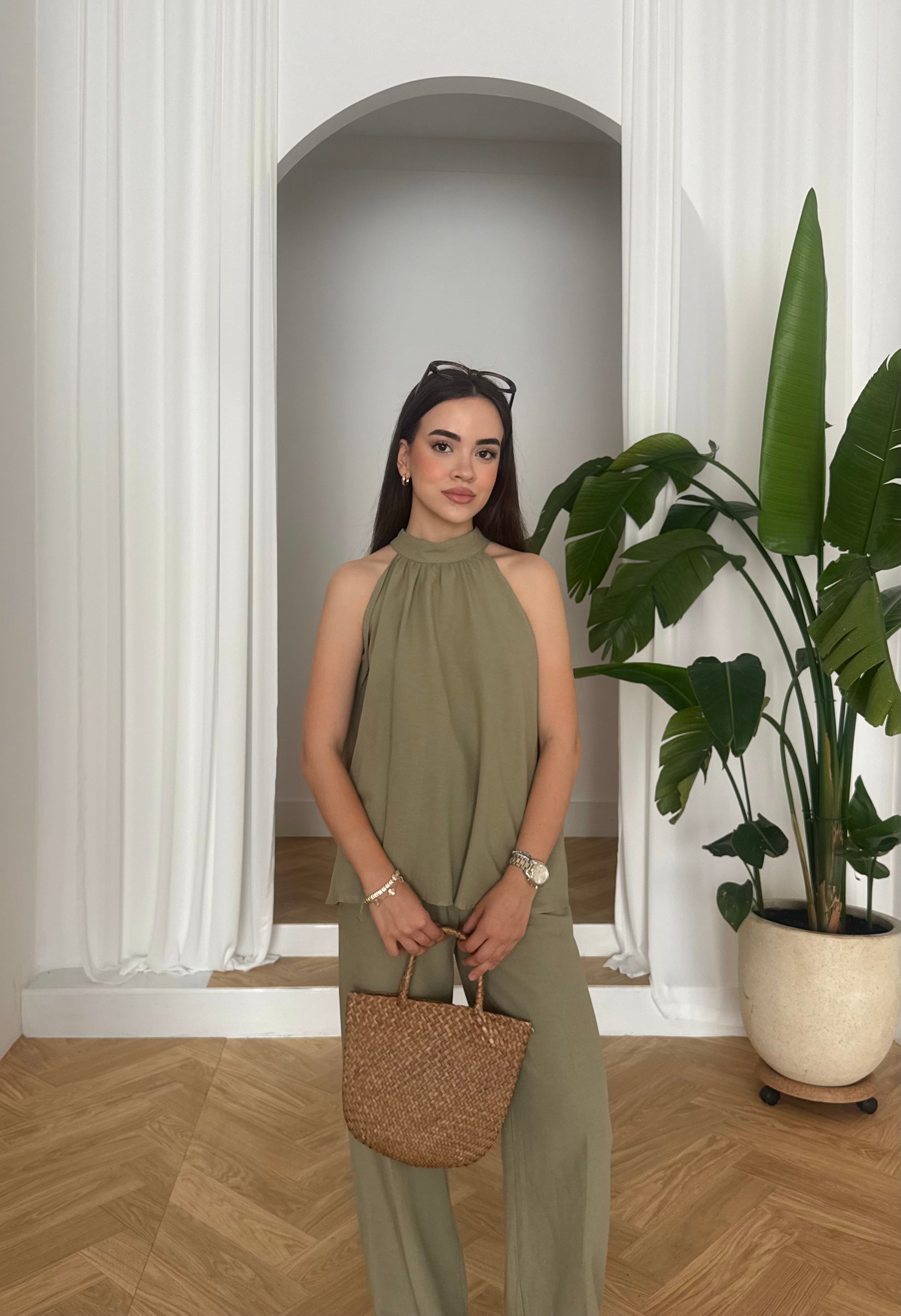 Halter Yaka Takım