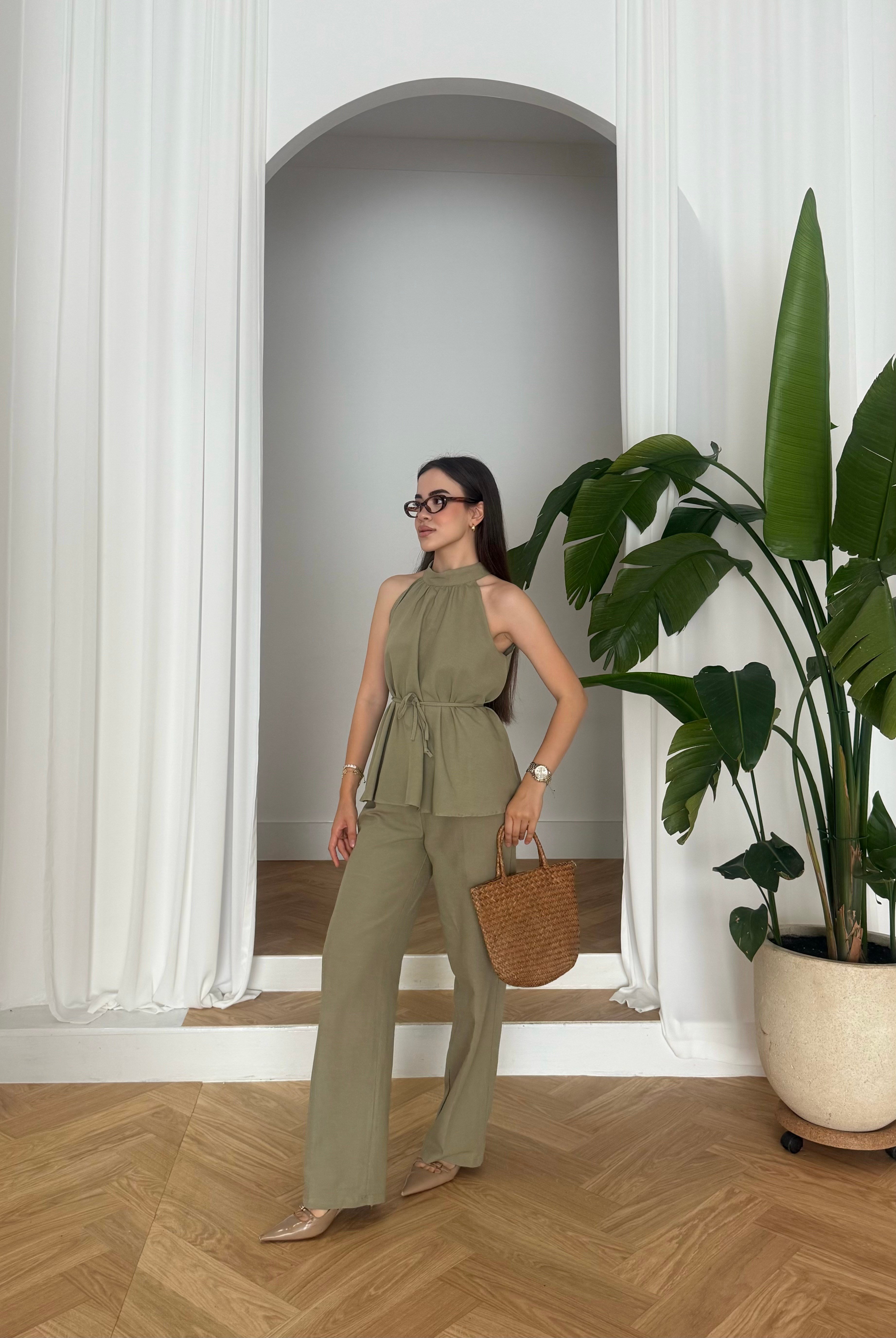 Halter Yaka Takım