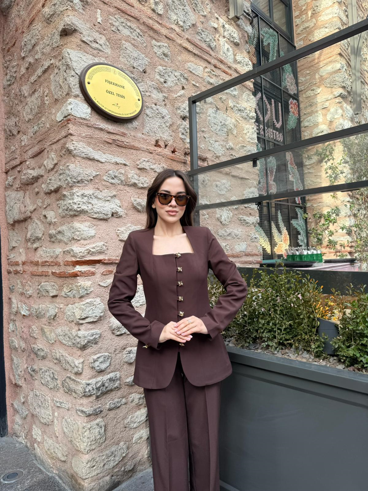Kare Yaka Detay Ceket Takım