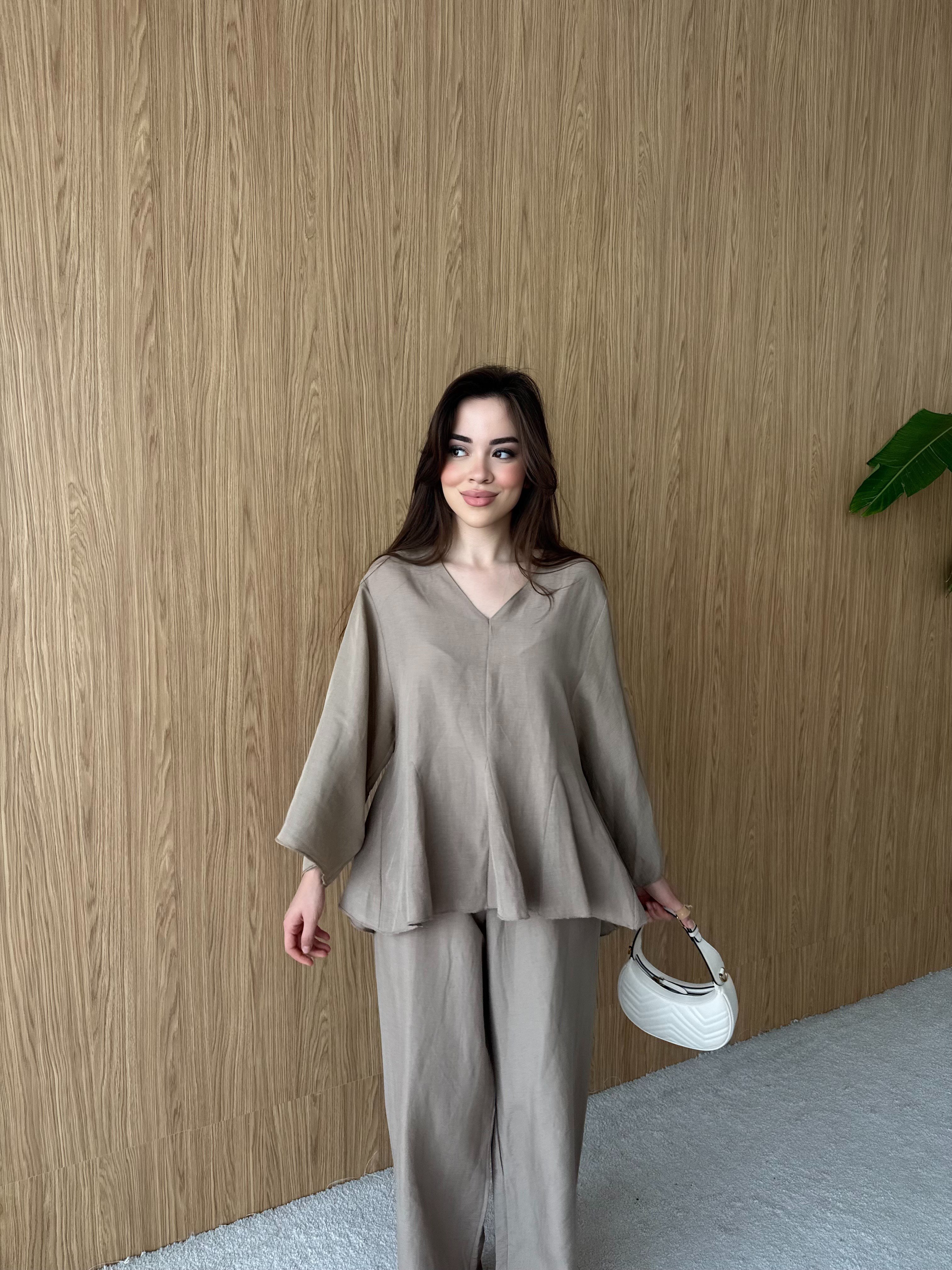 Volanlı Bluz Pantolon Takım