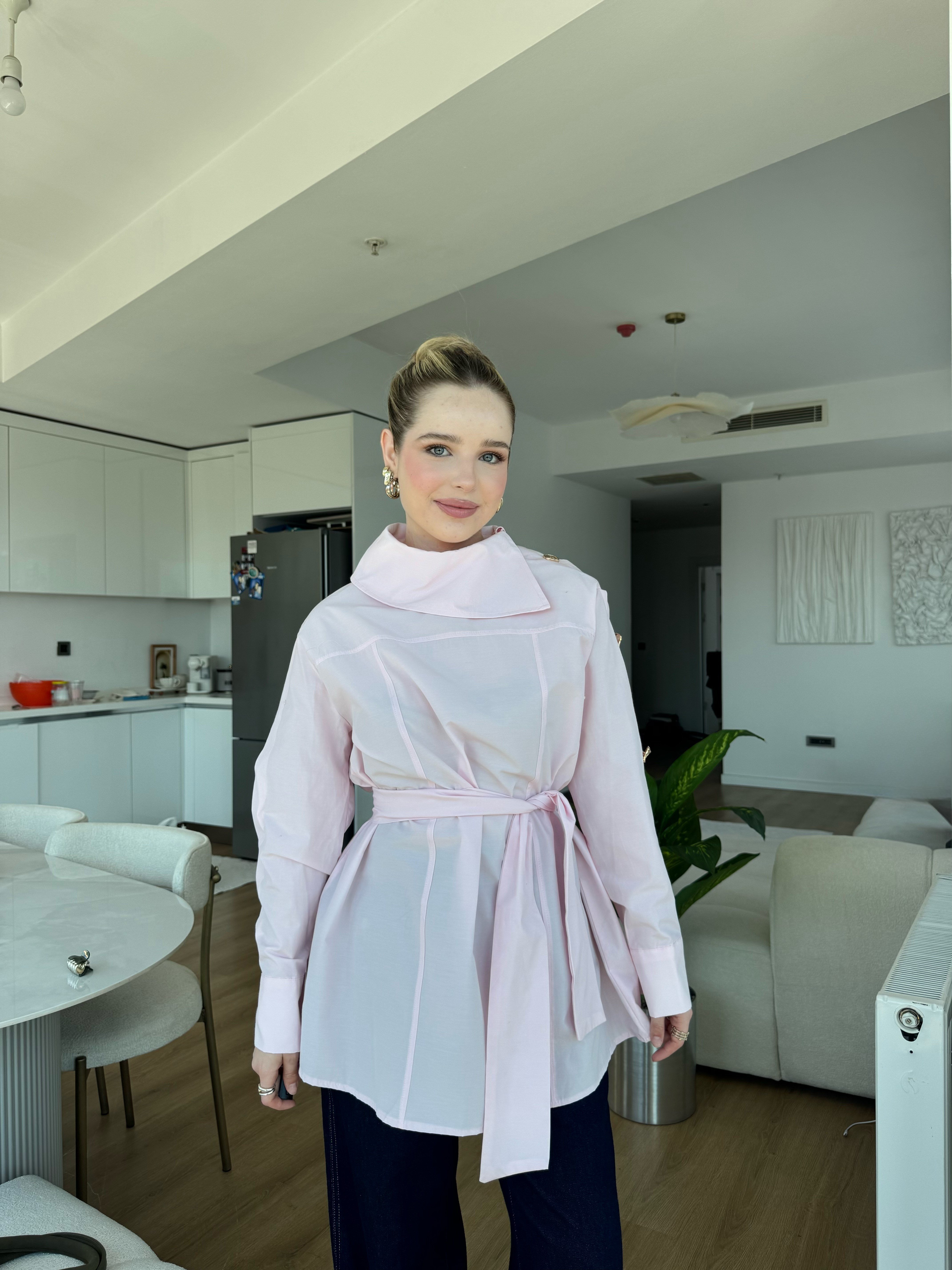 Aksesuar Detaylı Gömlek Pembe