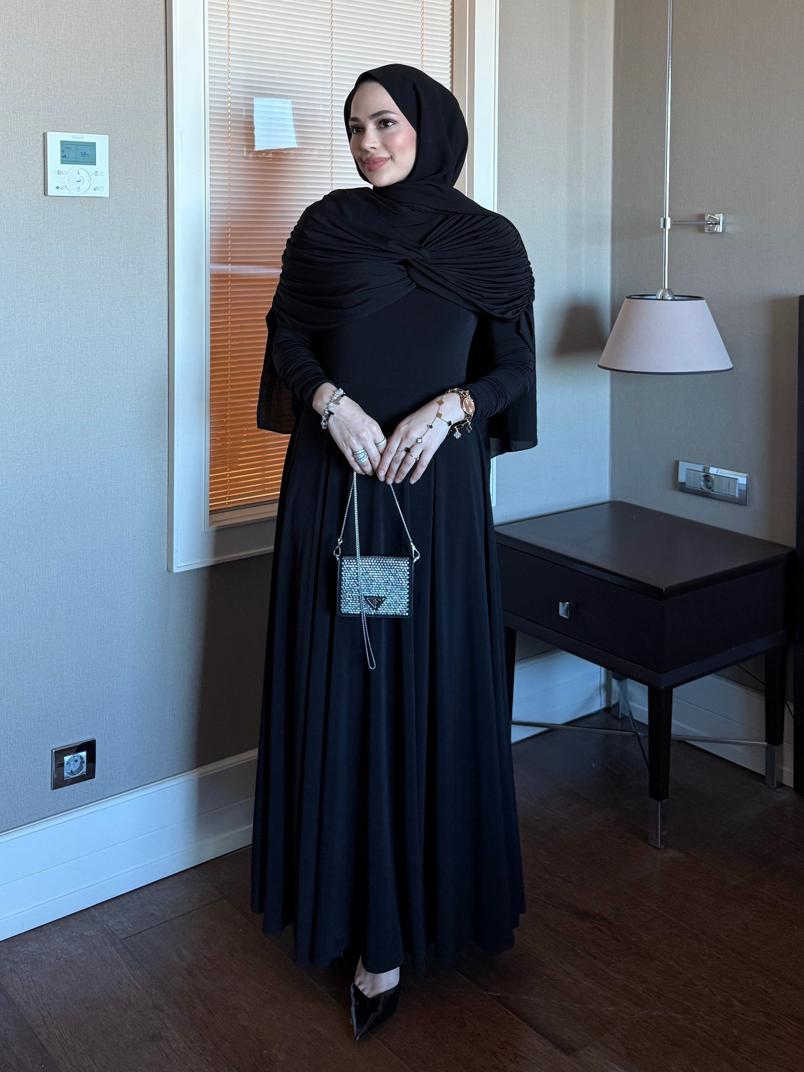 Düğüm Detaylı Abiye Siyah