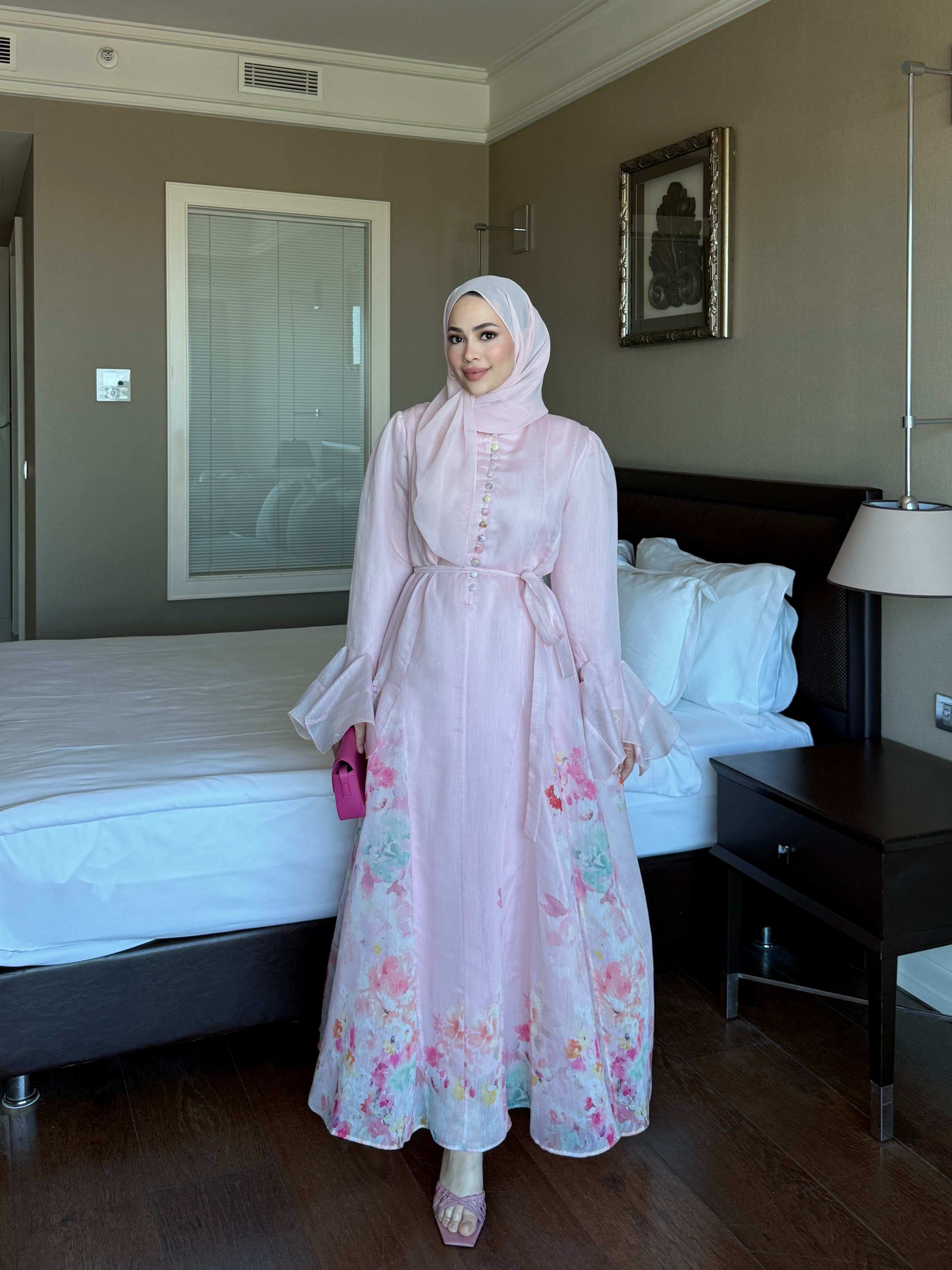 Kol Detaylı Çiçekli Elbise Pembe