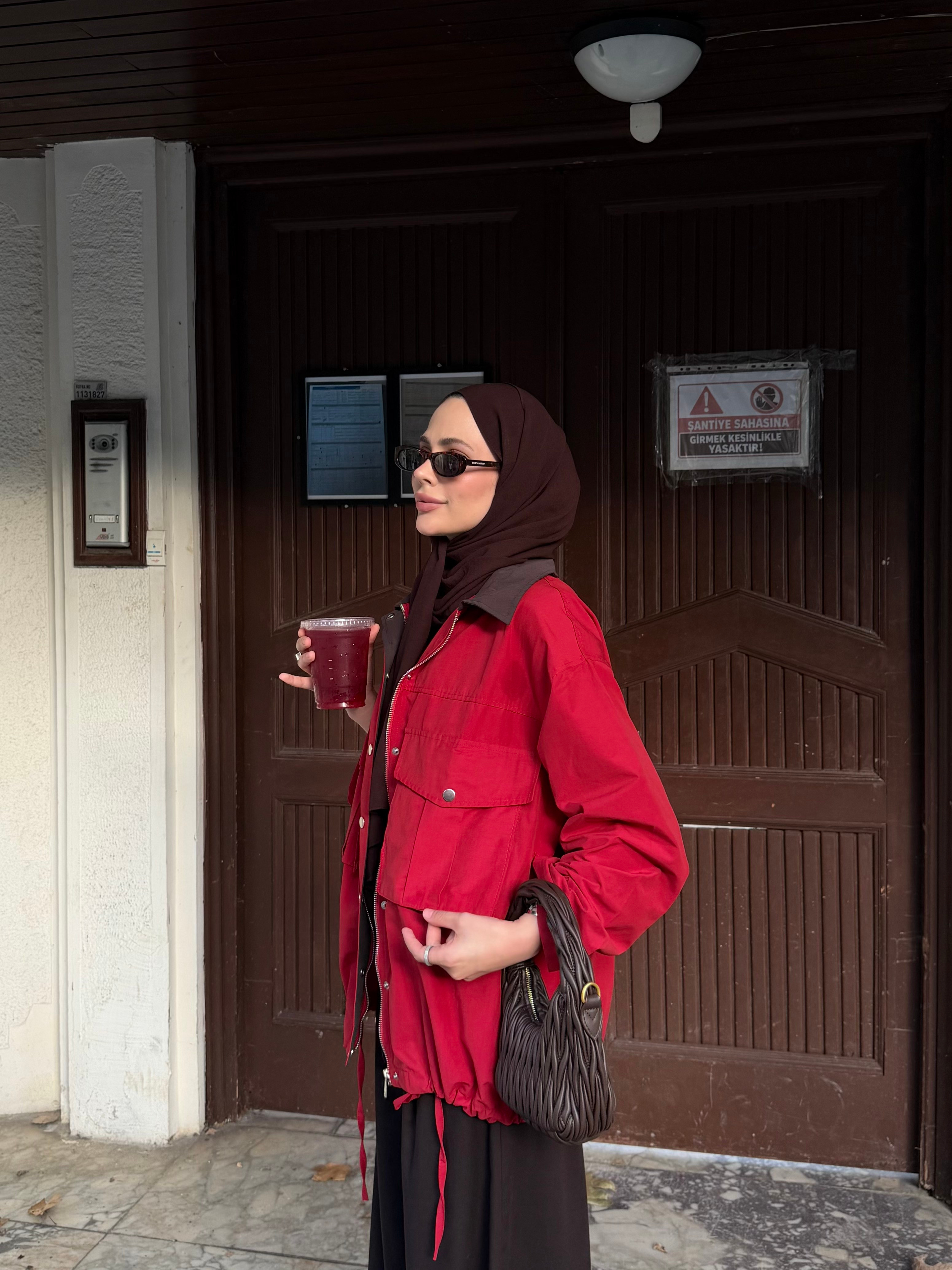 Kontrast Yaka Detaylı Ceket Kırmızı