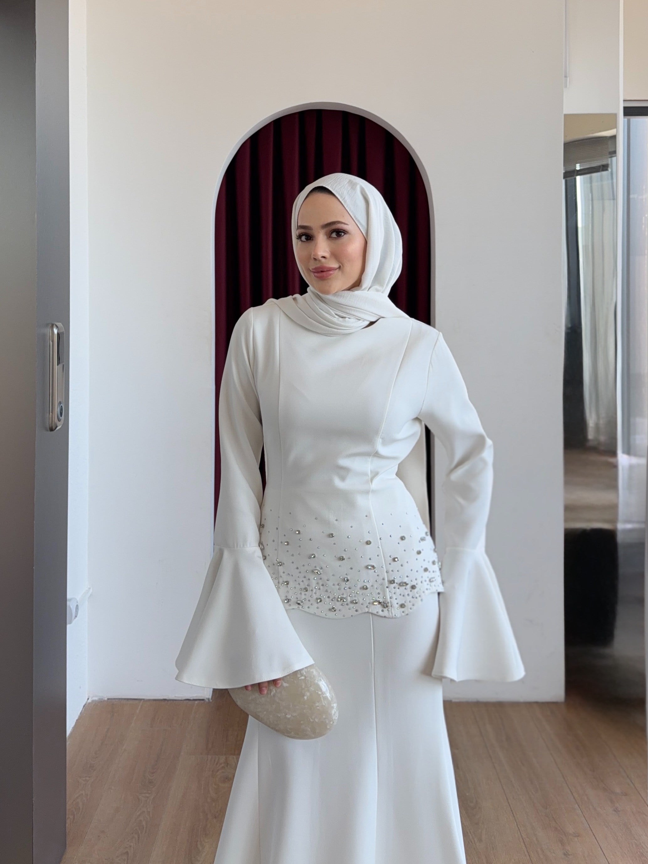 Krep Taşlı Abiye Beyaz