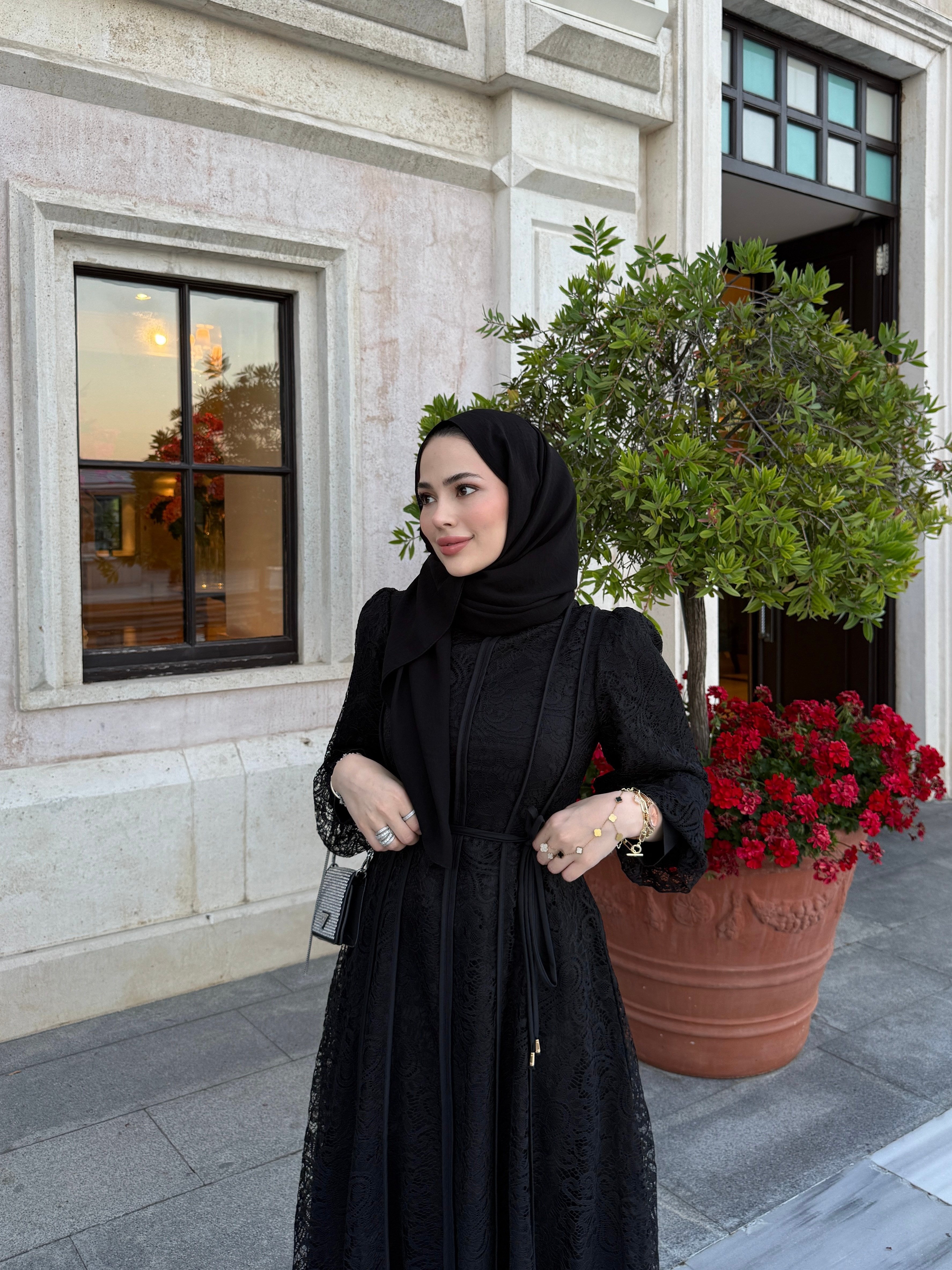 Kuşaklı Güpür Elbise Sİyah
