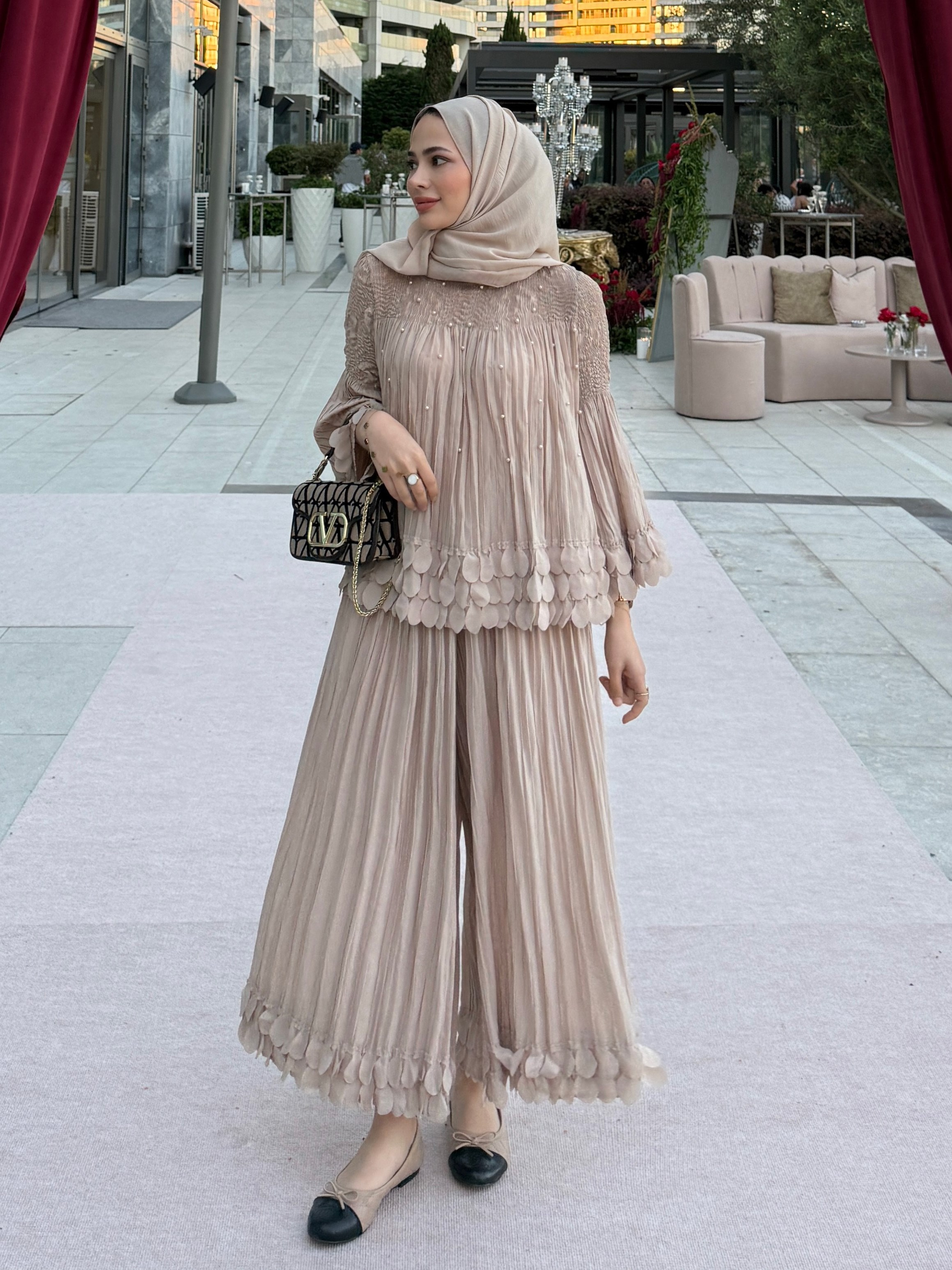 Taşlı Pantalon Özel Takım Krem