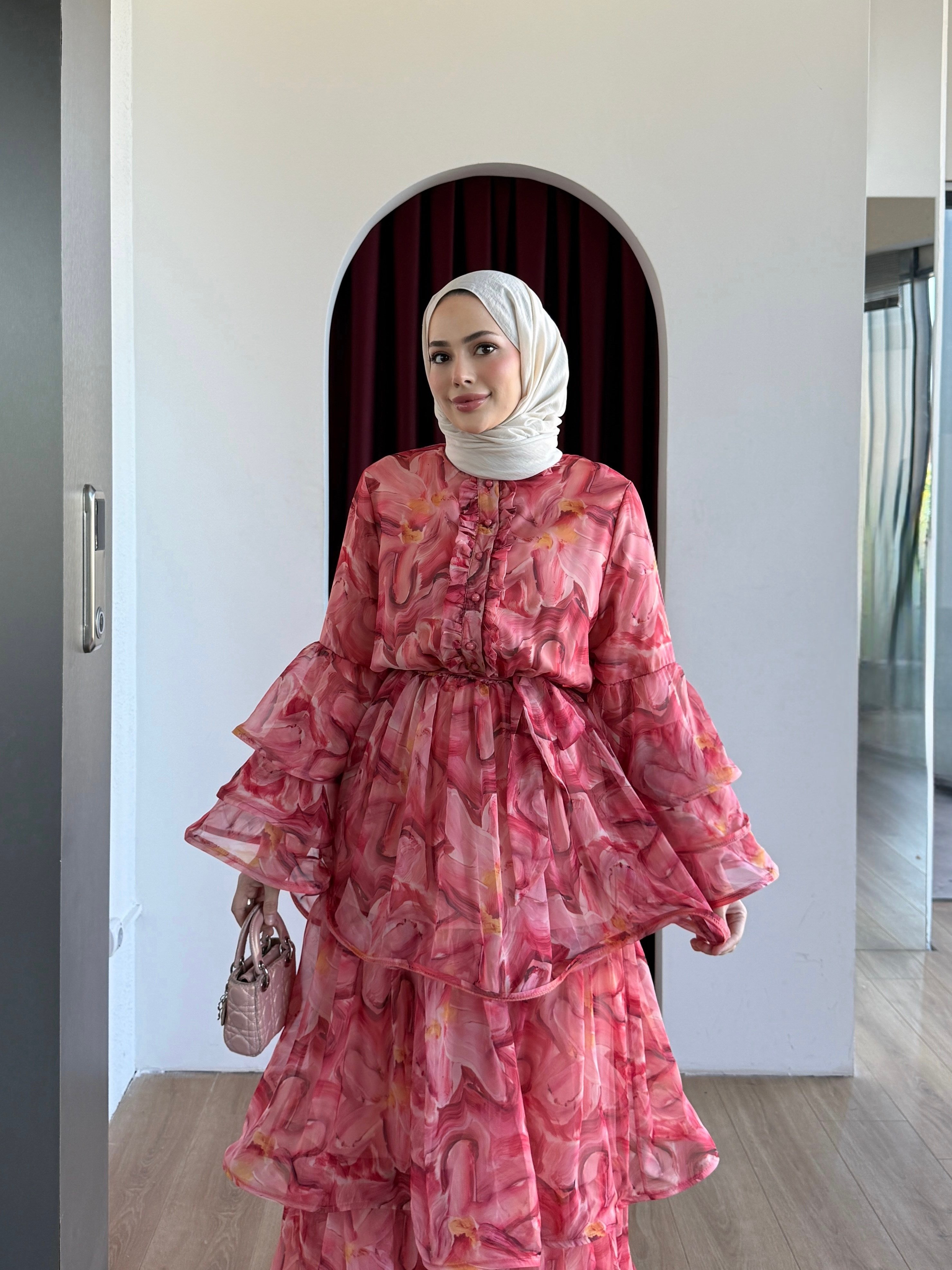 Volanlı Desenli Şifon Elbise Pembe