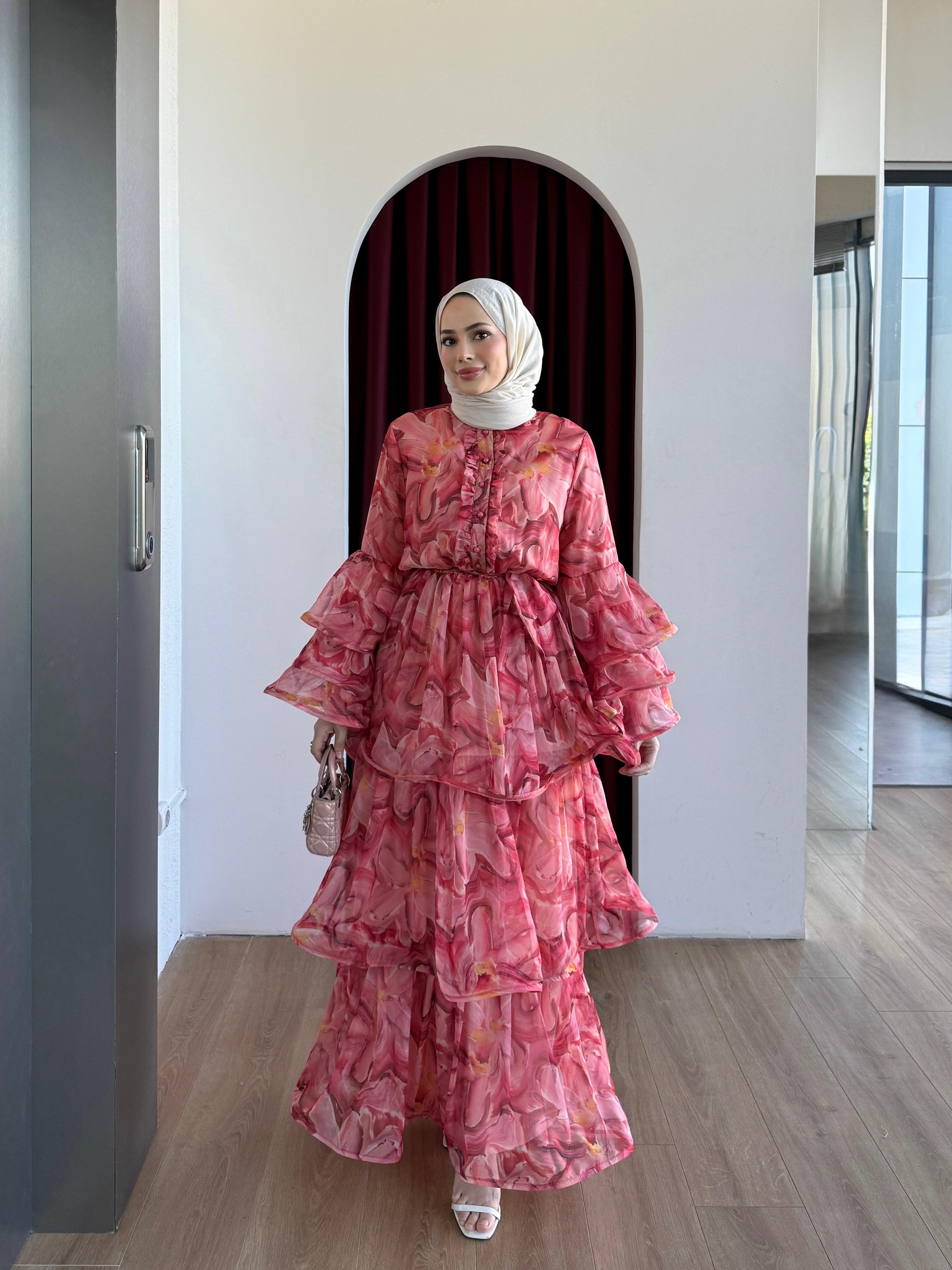 Volanlı Desenli Şifon Elbise Pembe