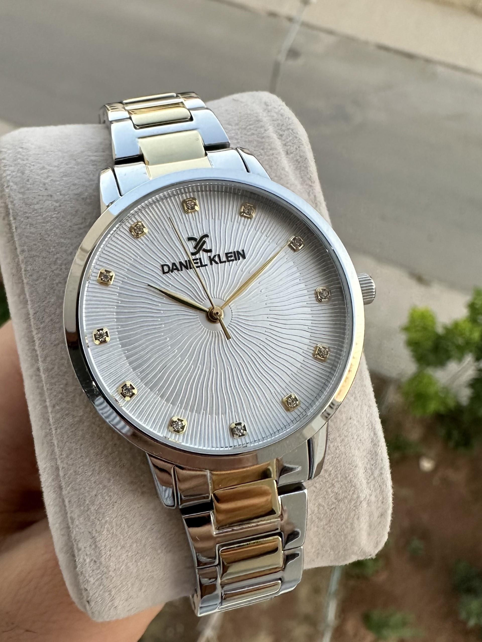 Daniel Klein Yeni Model Kadın Gümüş-Altın Renk İçi Yuvarlak Taşlı Kol Saati + Hediyeli Bileklik