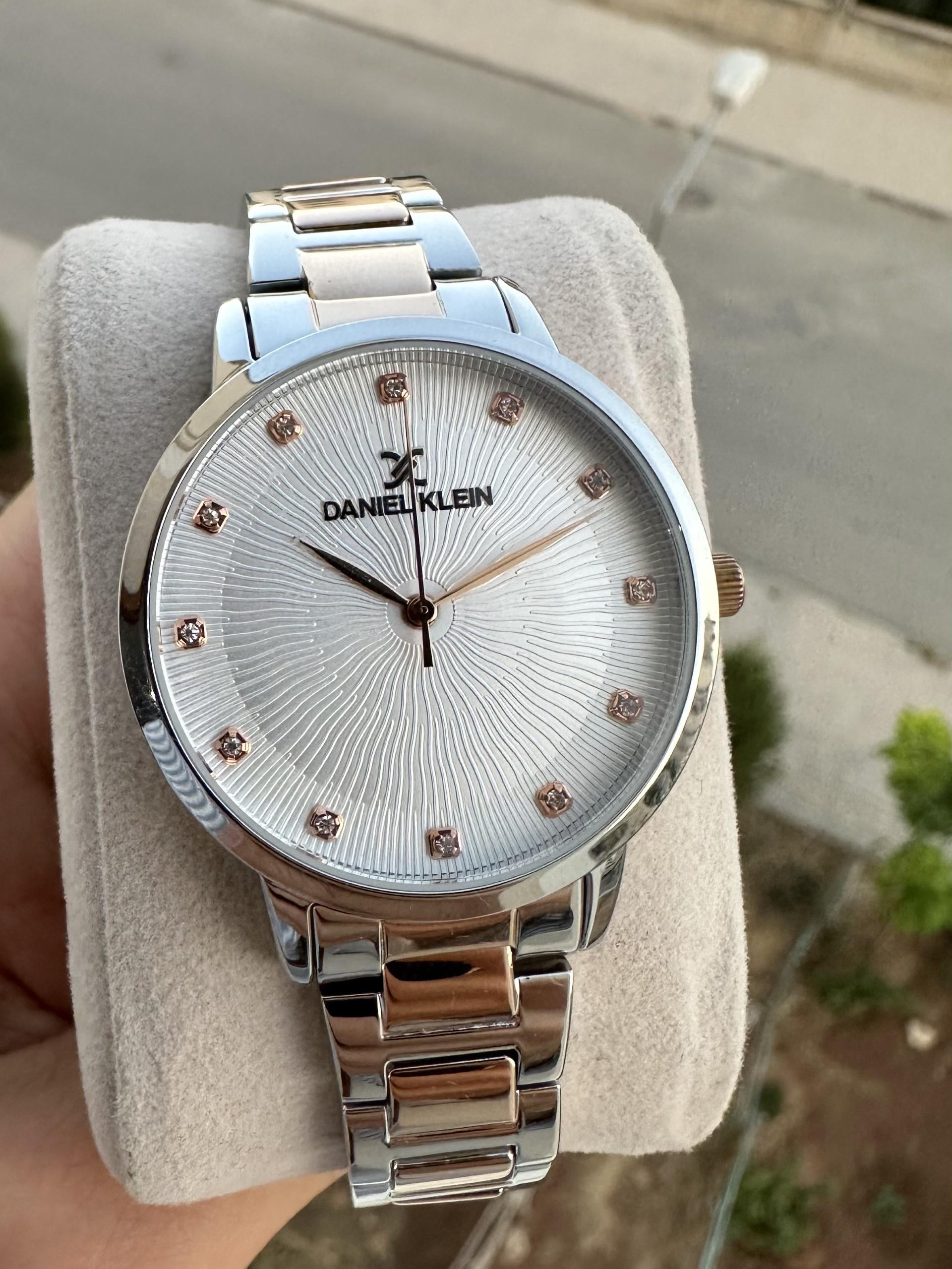 Daniel Klein Yeni Model Kadın Gümüş-Rose Renk İçi Yuvarlak Taşlı Kol Saati + Hediyeli Bileklik
