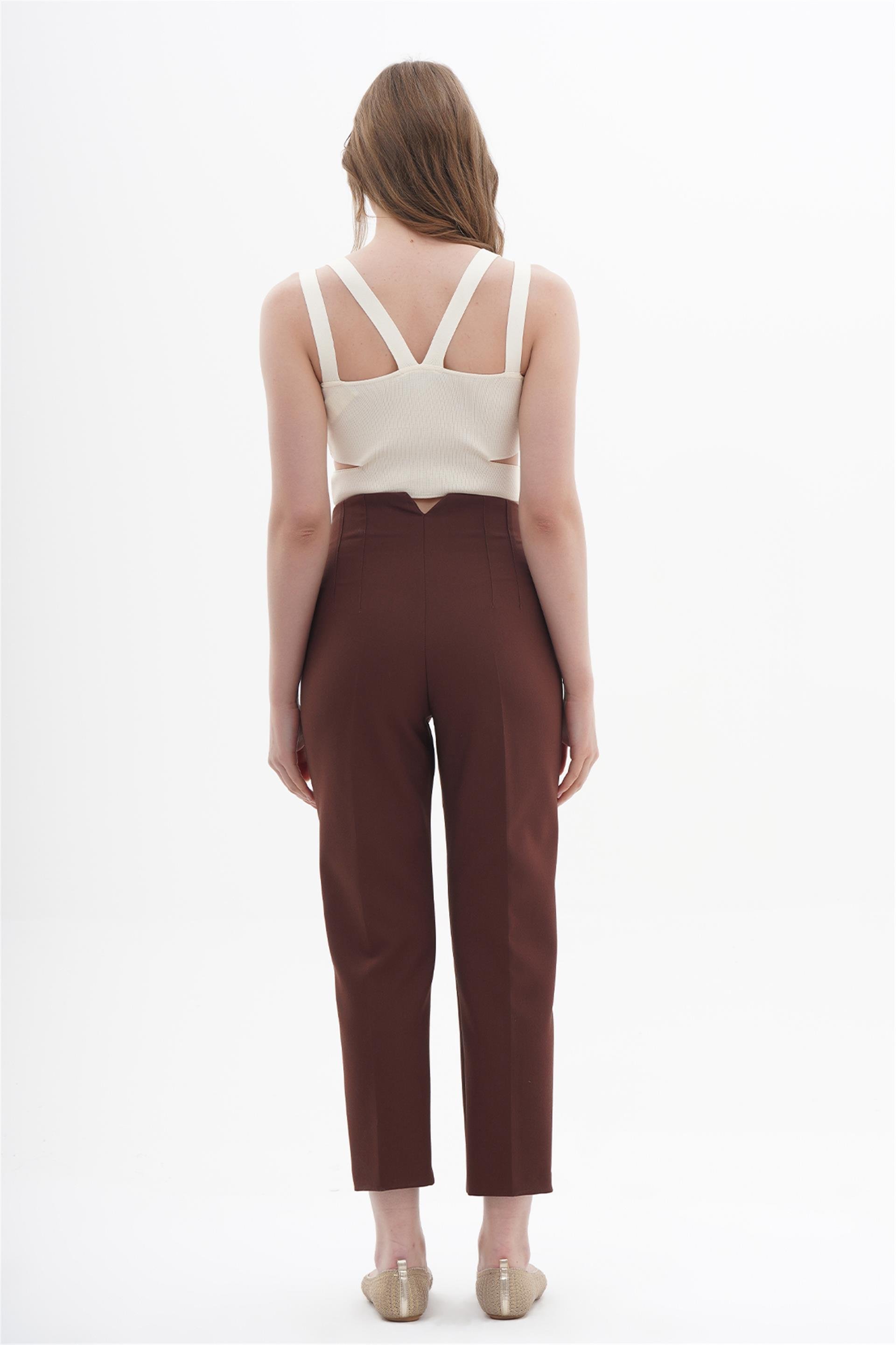 031041 - BG  DART DETAILED WRIST LENGTH PANTS