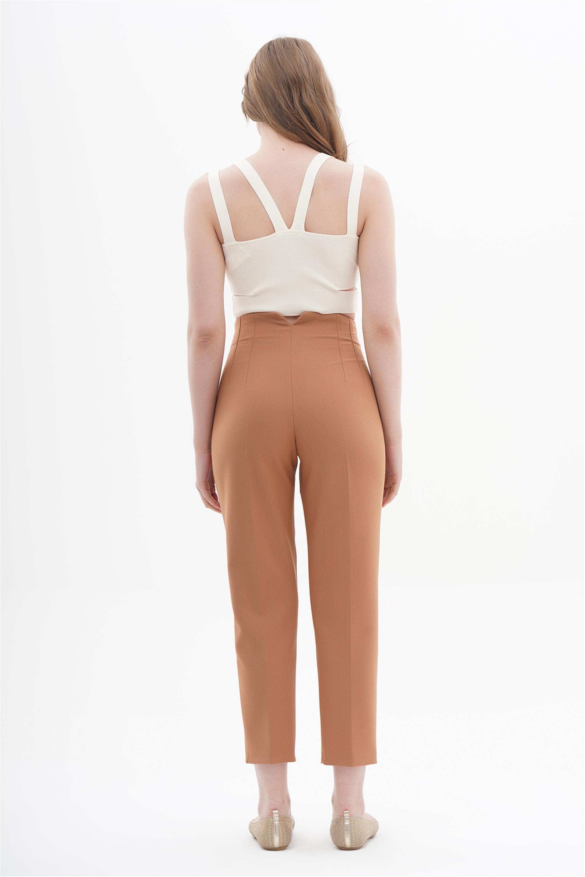 031041 - BG  DART DETAILED WRIST LENGTH PANTS