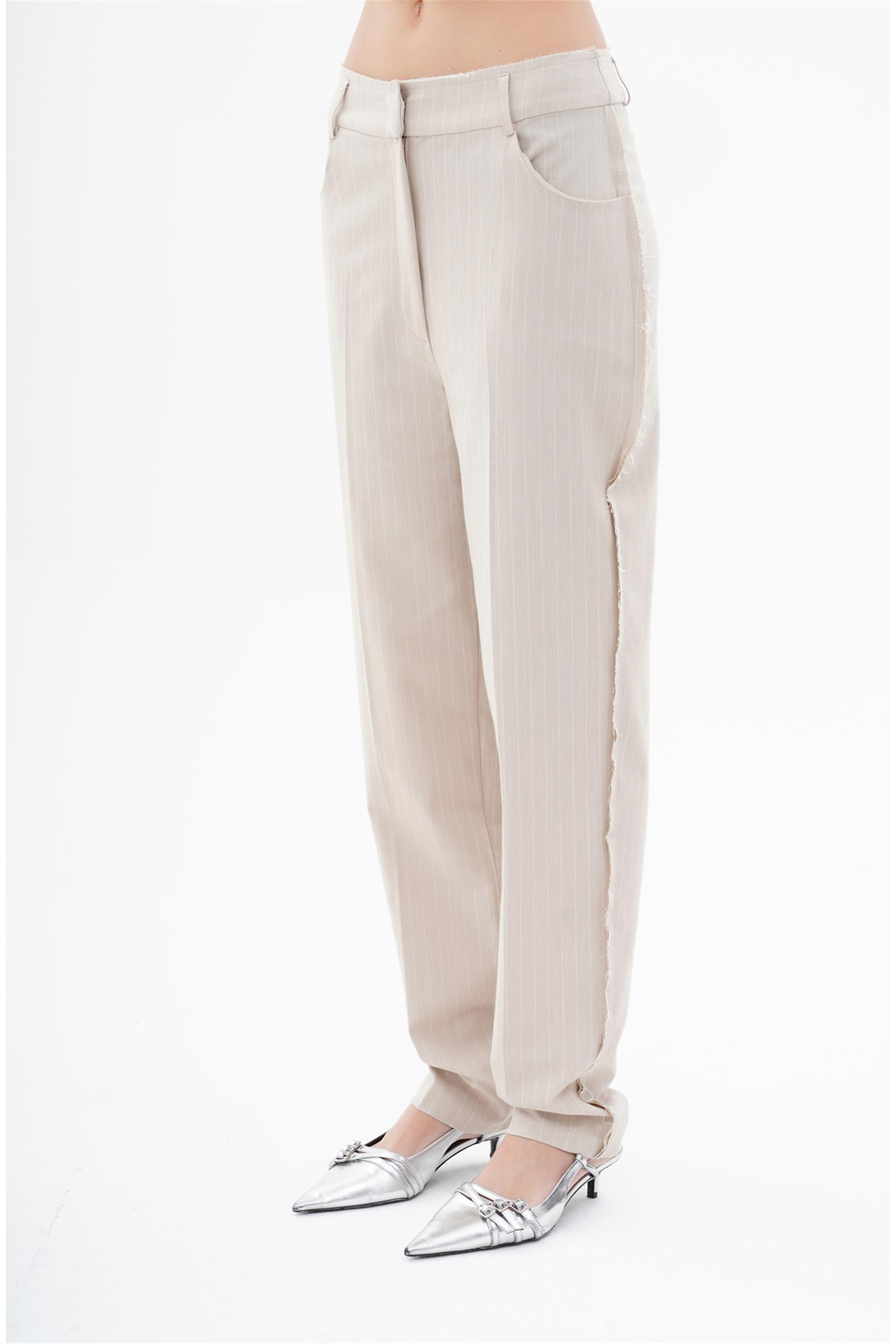 031156 STRIPED PANTS WITH LOW CROTCH AND CUT EDGE