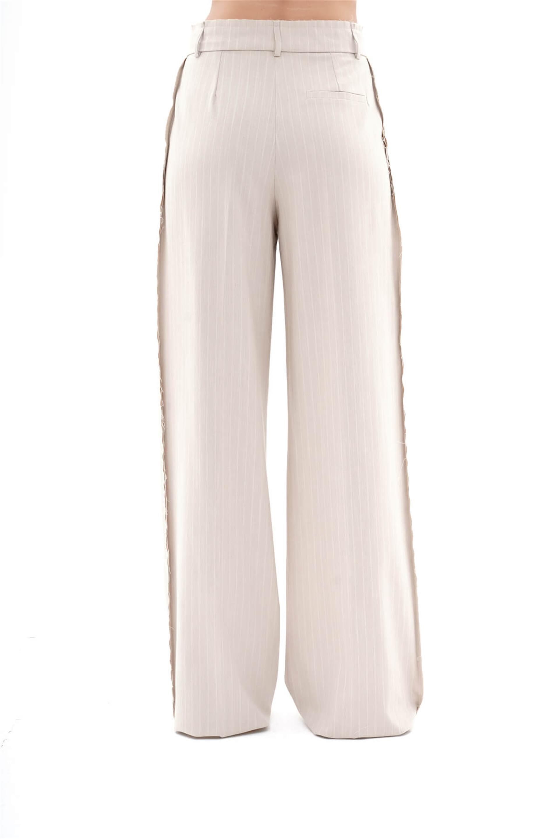 031157 BG  LOOSE FIT DAD's PANTS WITH PLEATS AND CUT EDGES