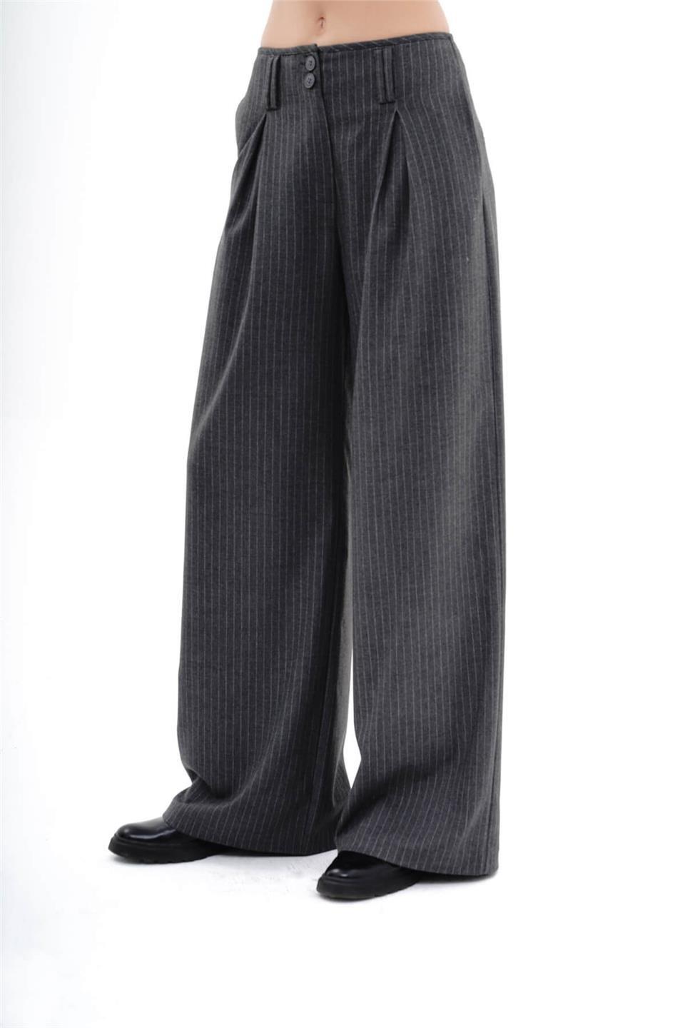 031242 LOOSE FIT PLEATED PANTS WITH STRIPES