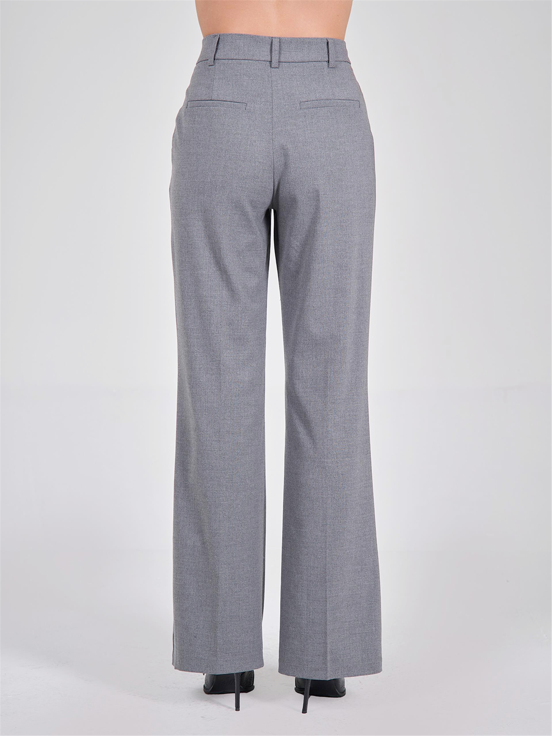 031259 LONG BUSTIER WITH STRAPS AND FLAP POCKETS