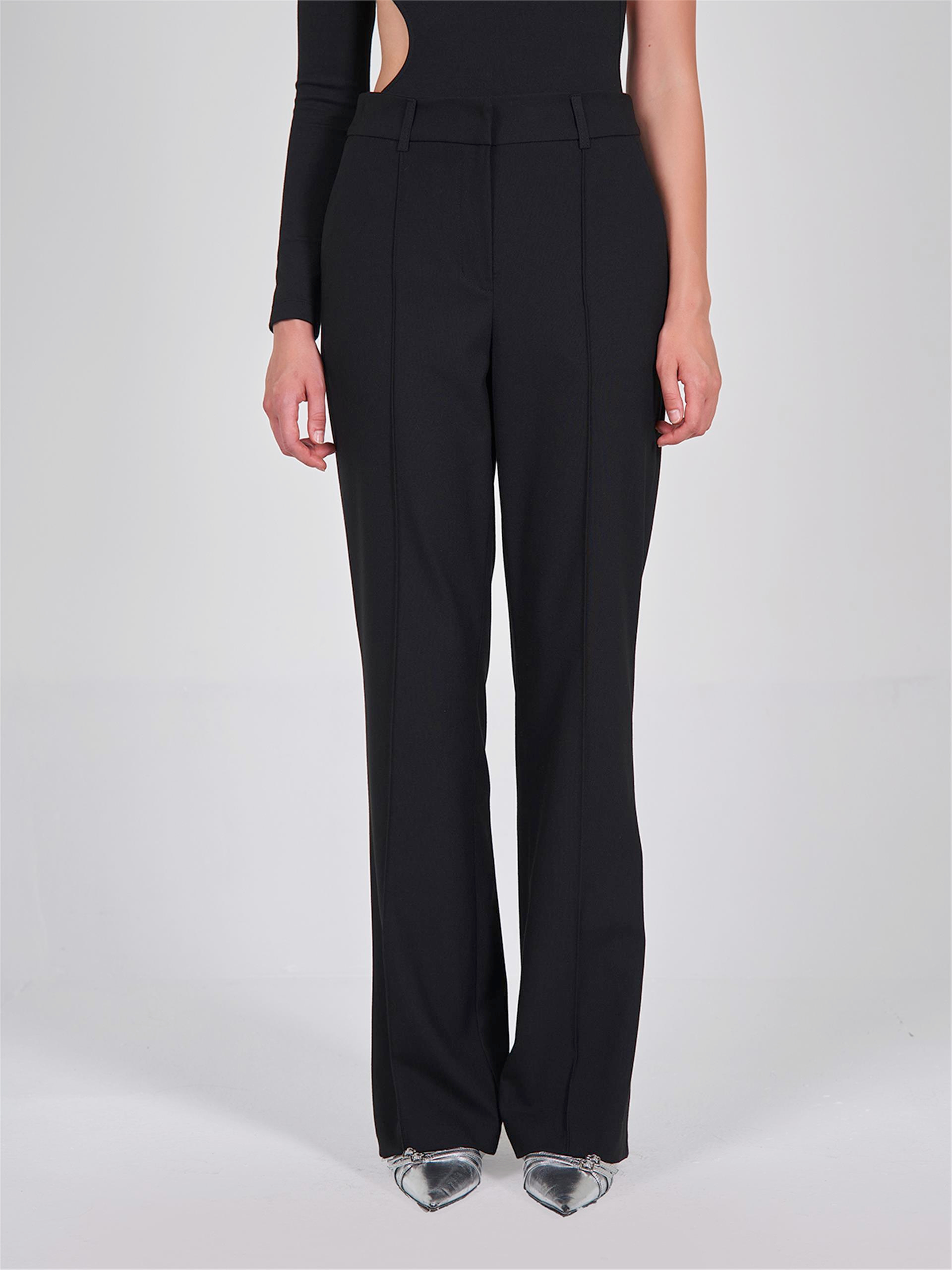 031259 LONG BUSTIER WITH STRAPS AND FLAP POCKETS