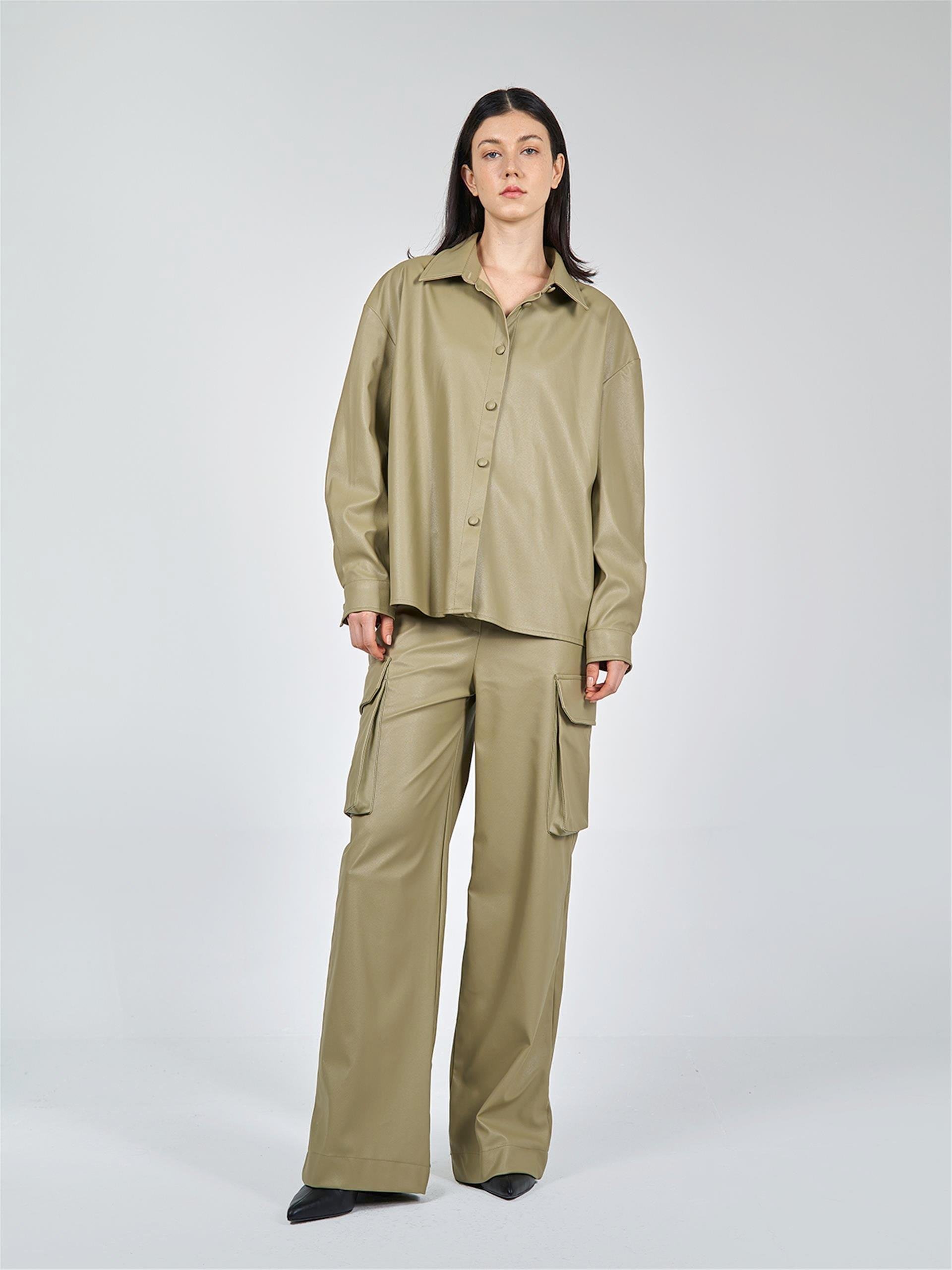 031264 PU - LEATHER CARGO PANTS WITH BIG POCKETS 031250