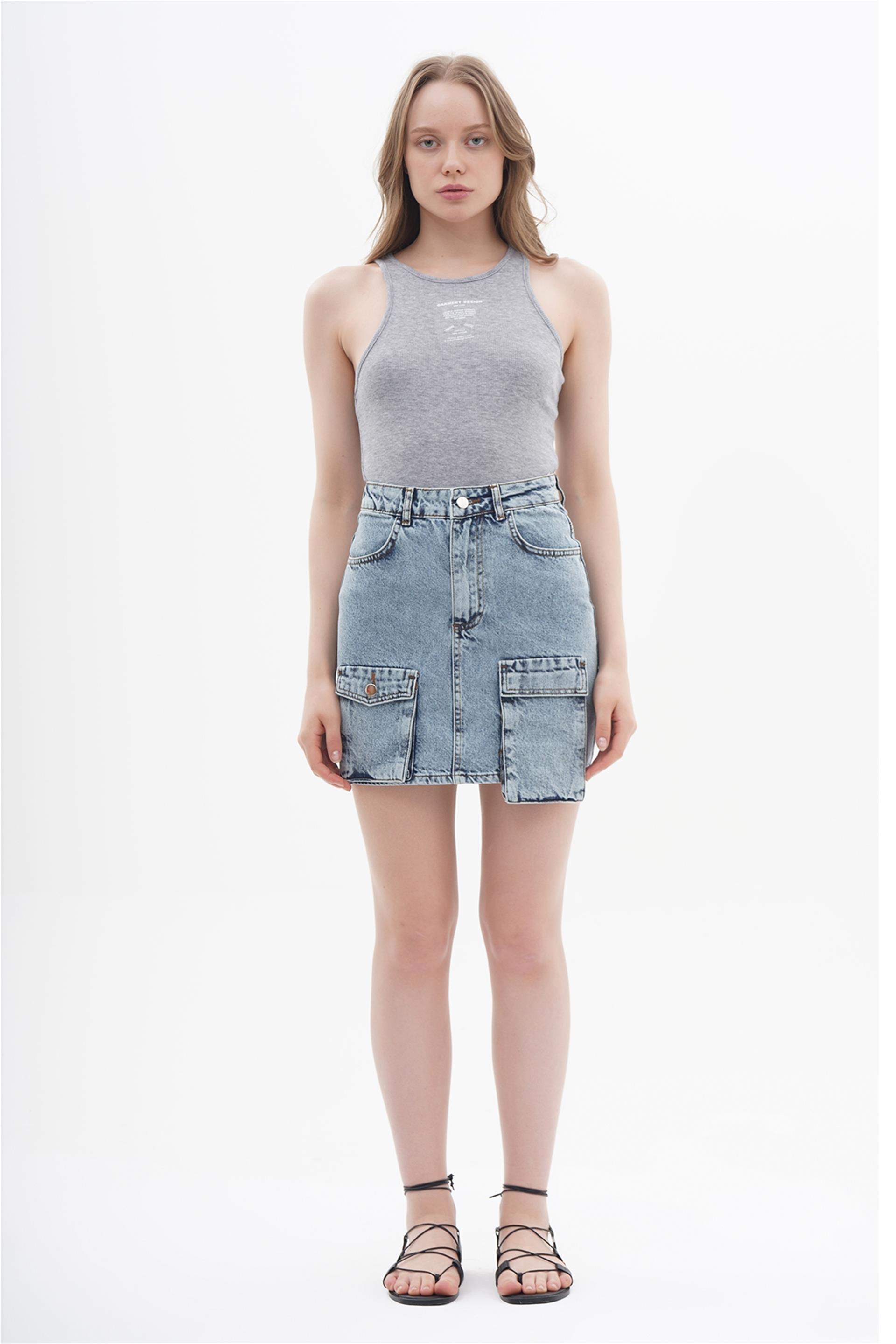 040826 AN-32 MINI DENIM SKIRT WITH BIG AND DROPPED PATCH POCKET